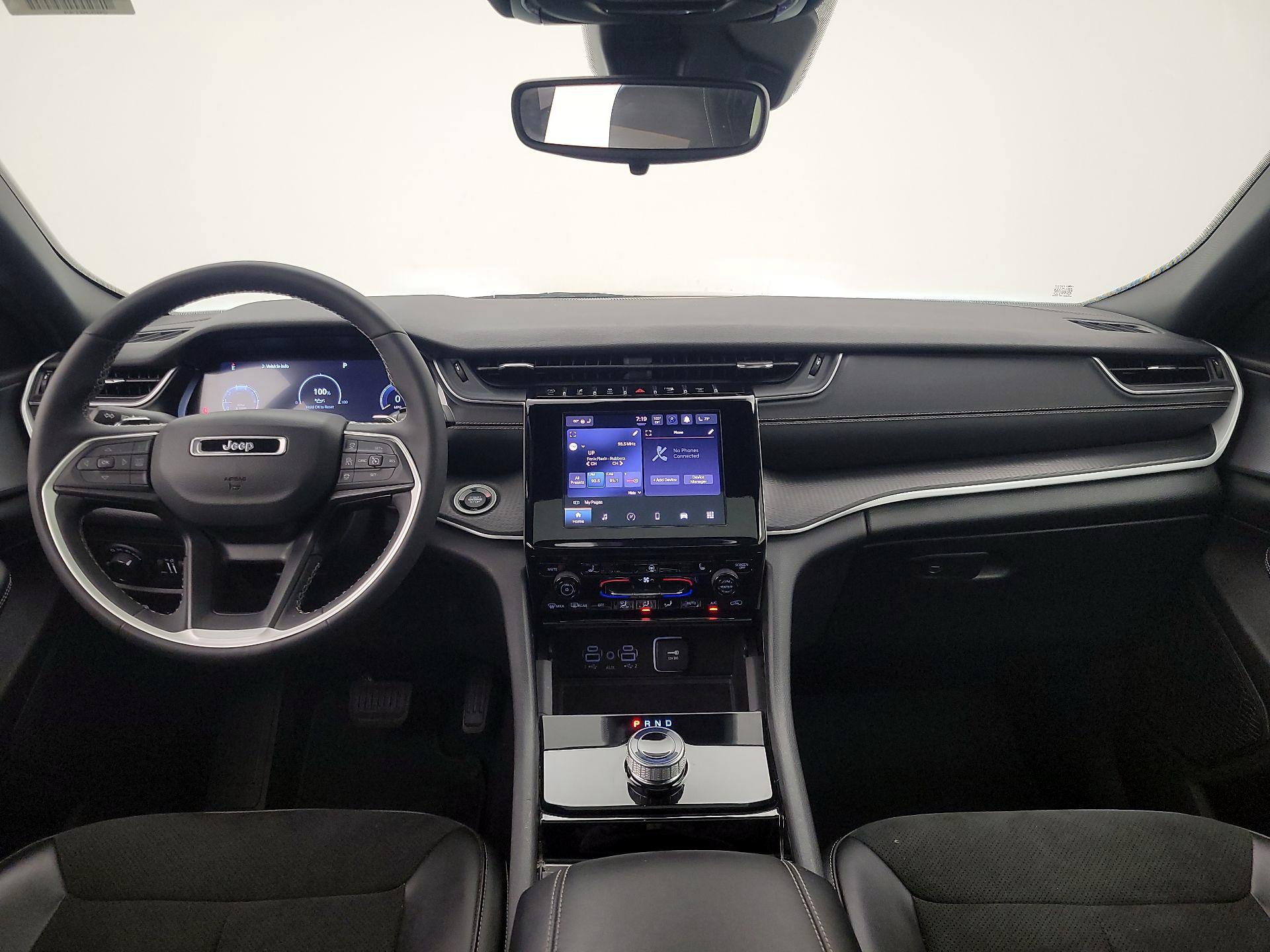 Thumbnail: 2023 Jeep Grand Cherokee L - 9