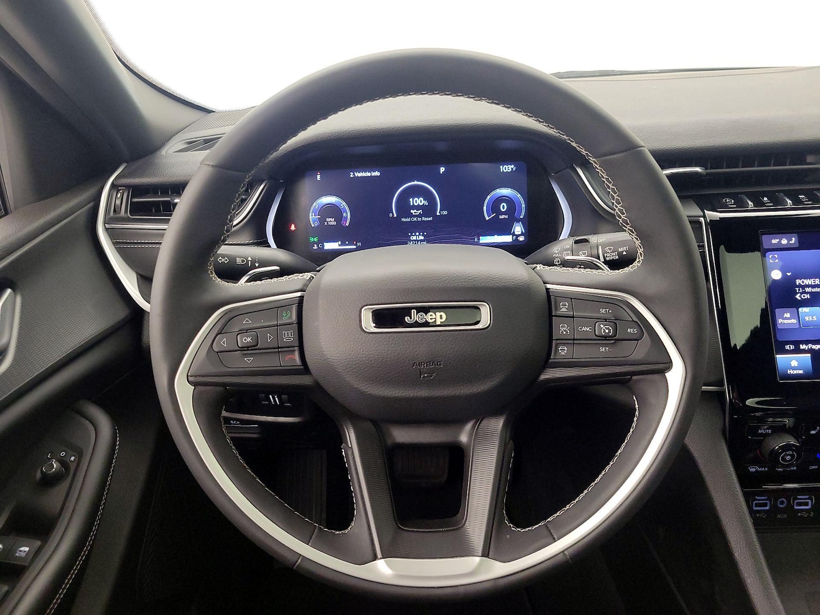 2023 Jeep Grand Cherokee L Altitude - Photo 11