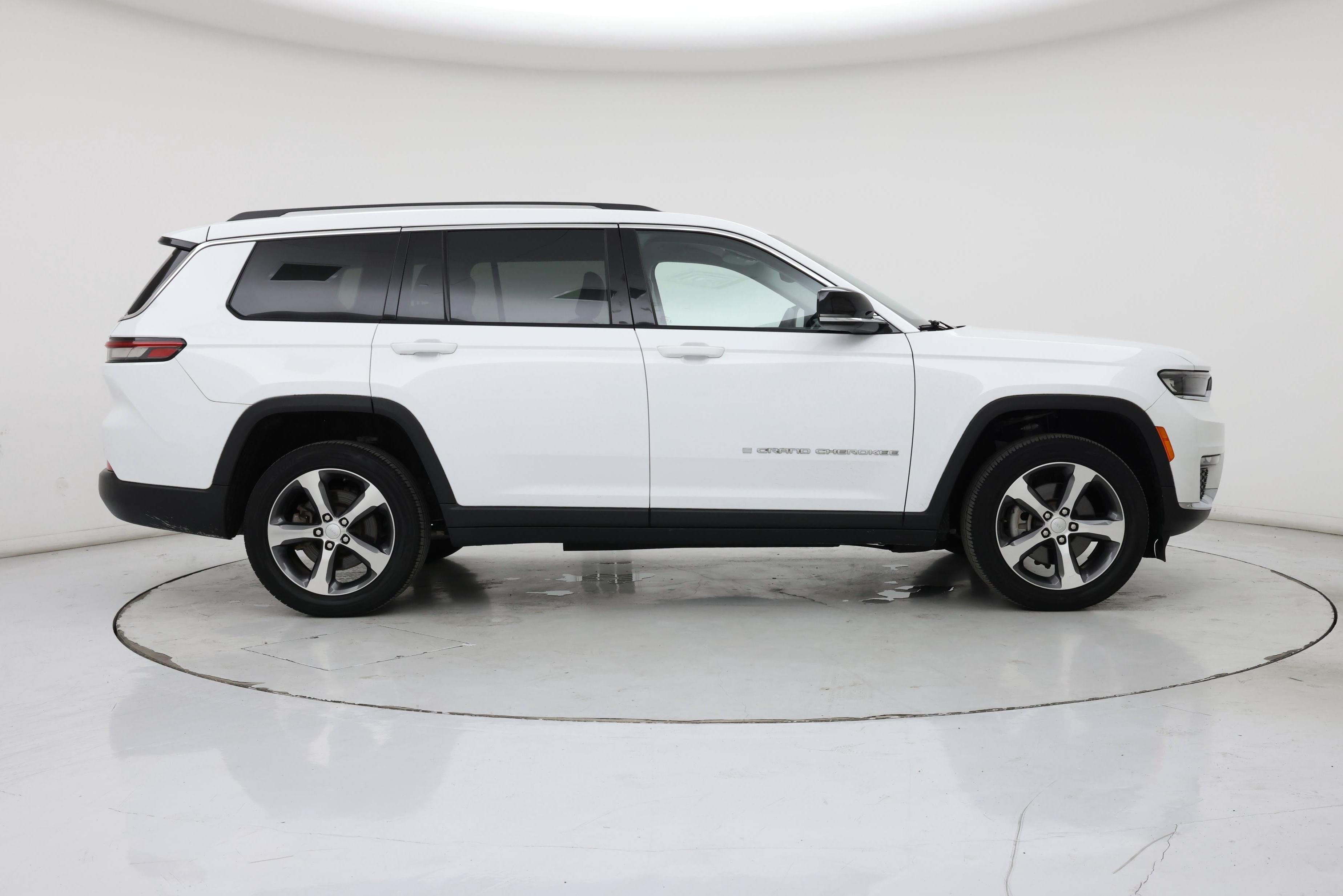 Thumbnail: 2023 Jeep Grand Cherokee L - 7