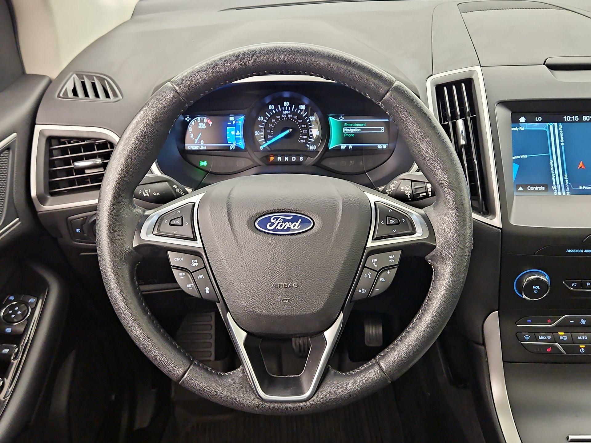 Thumbnail: 2019 Ford Edge - 10