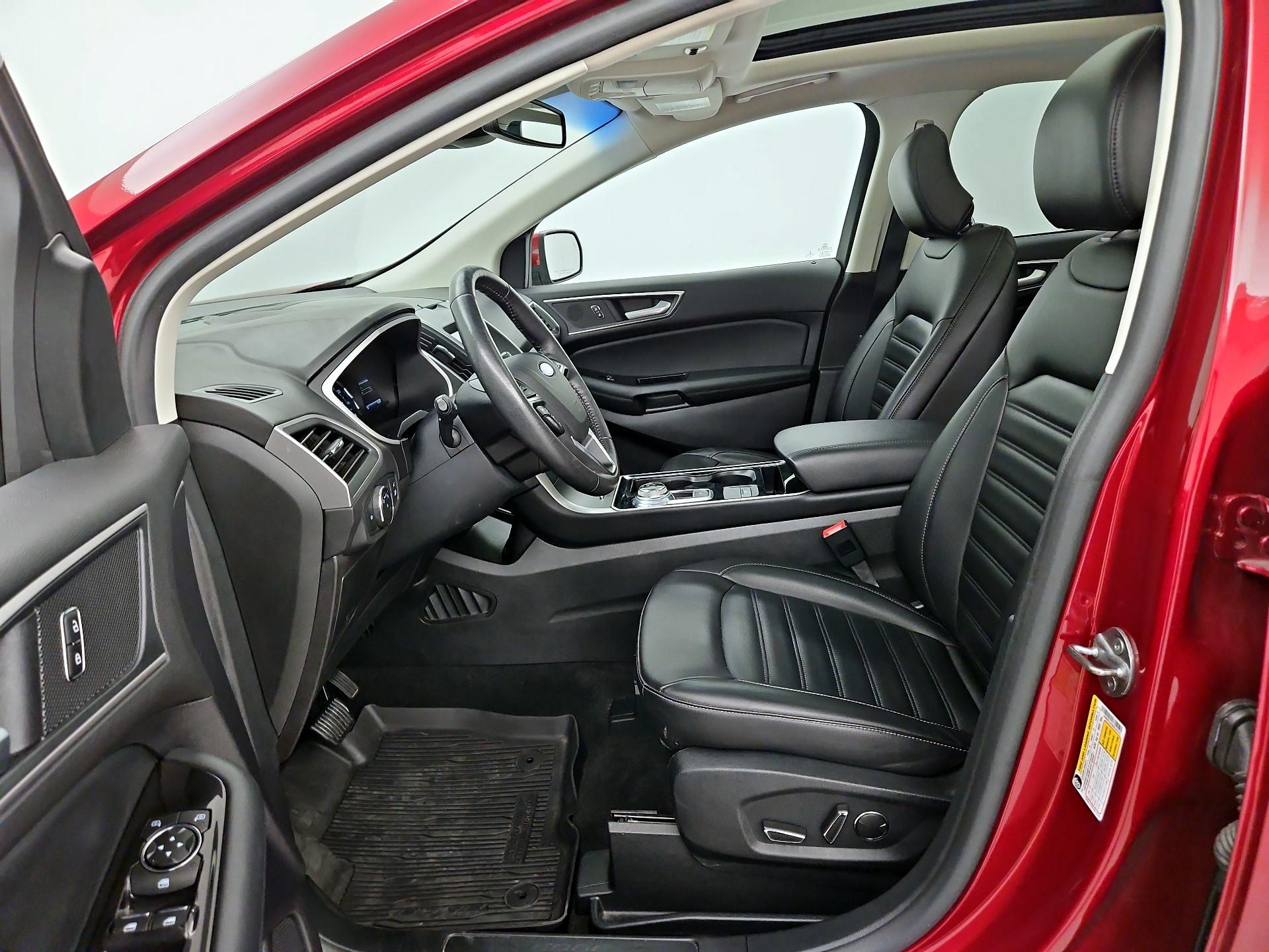 Thumbnail: 2019 Ford Edge - 11