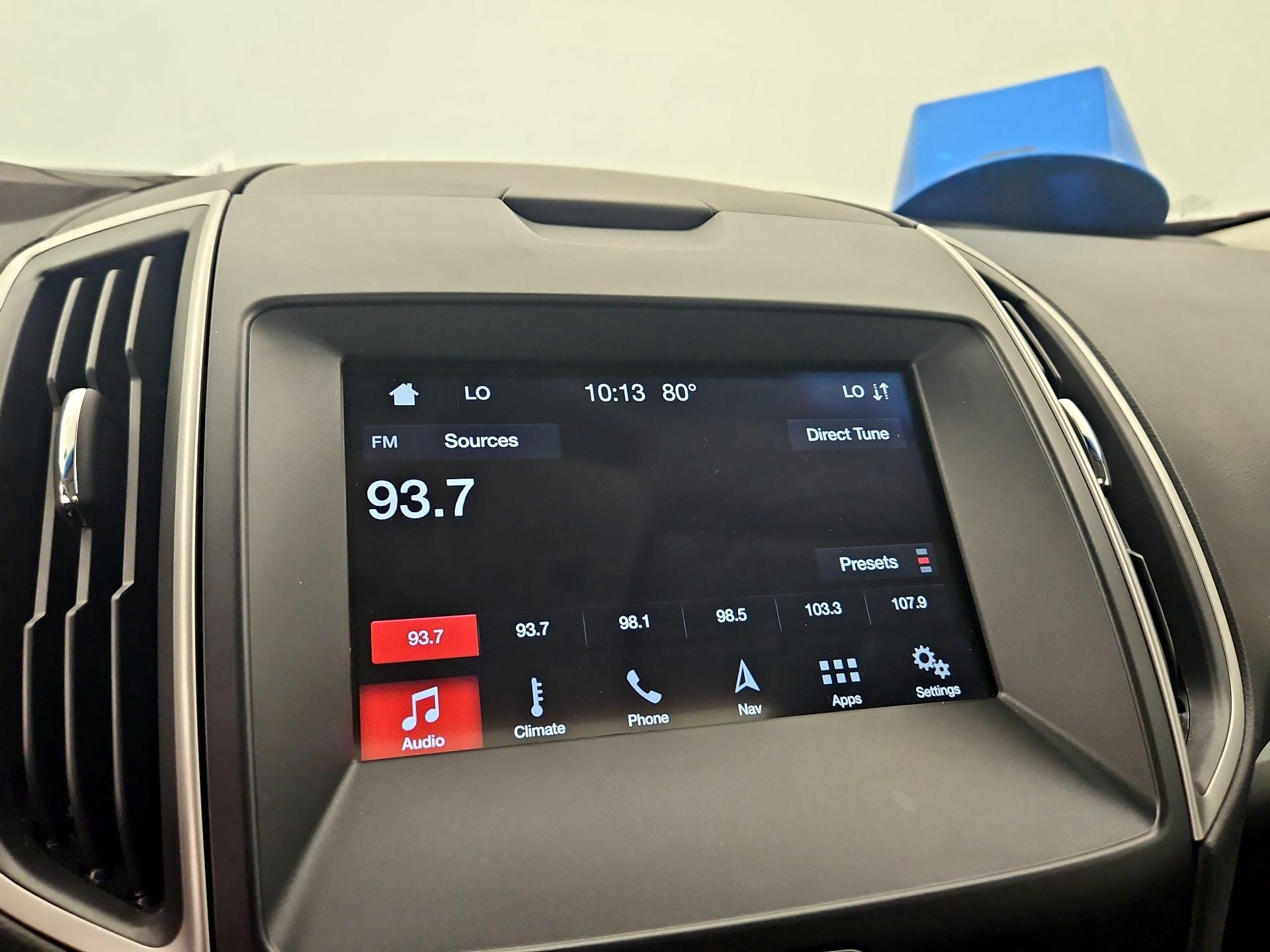 Thumbnail: 2019 Ford Edge - 16