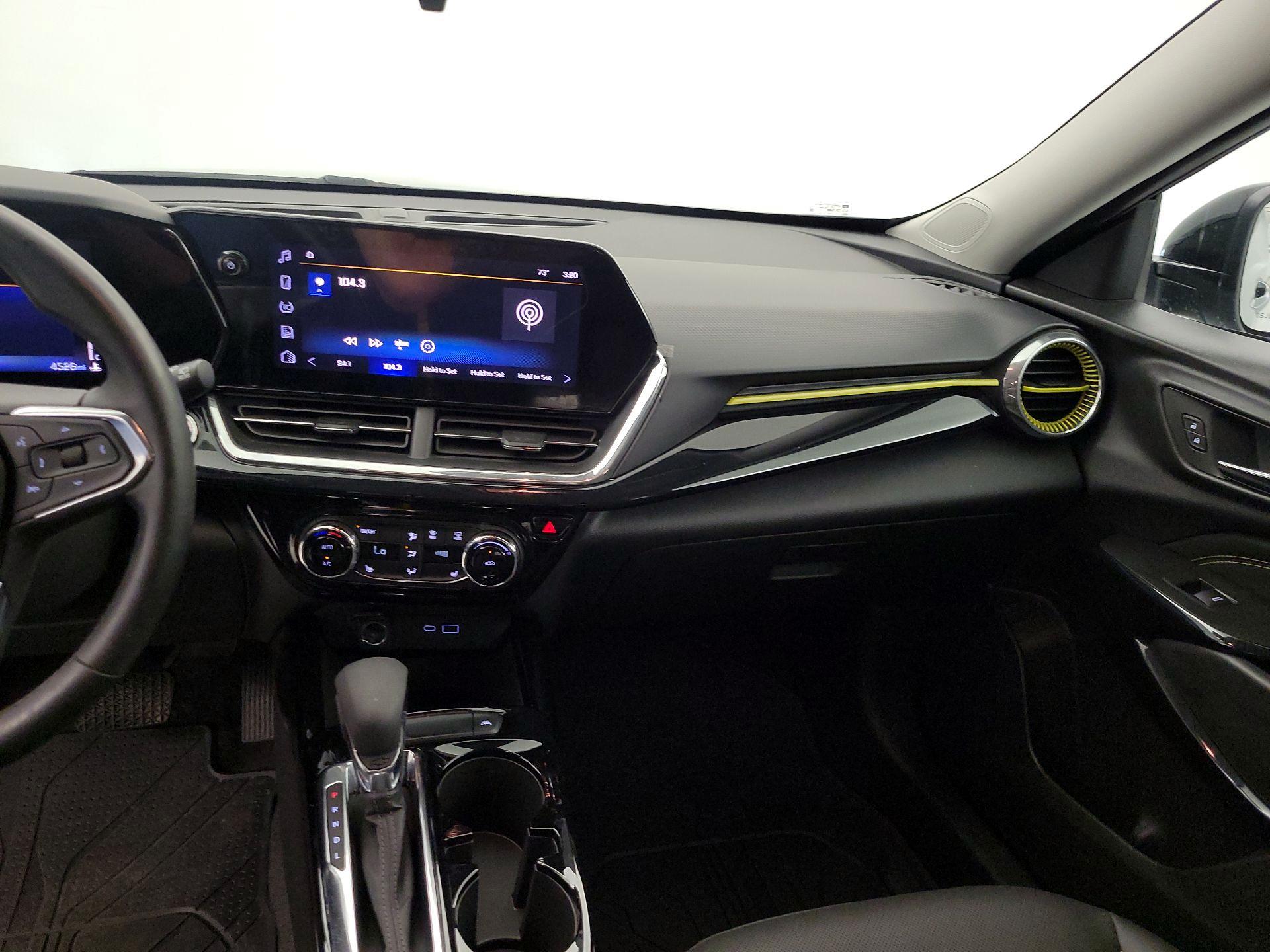 Thumbnail: 2025 Chevrolet Trax - 9