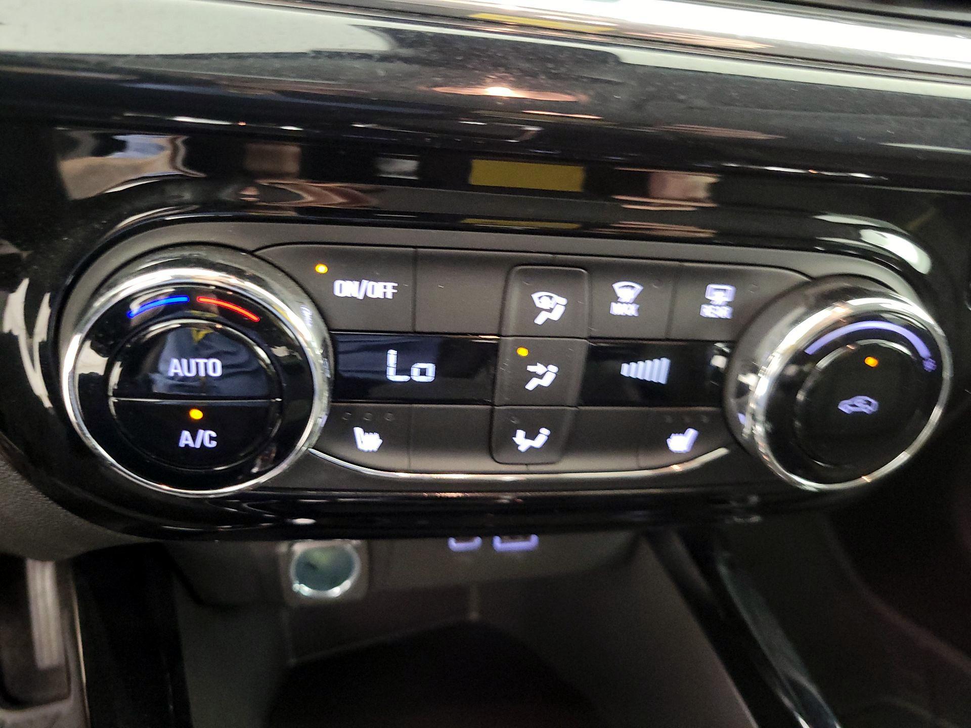 Thumbnail: 2025 Chevrolet Trax - 16