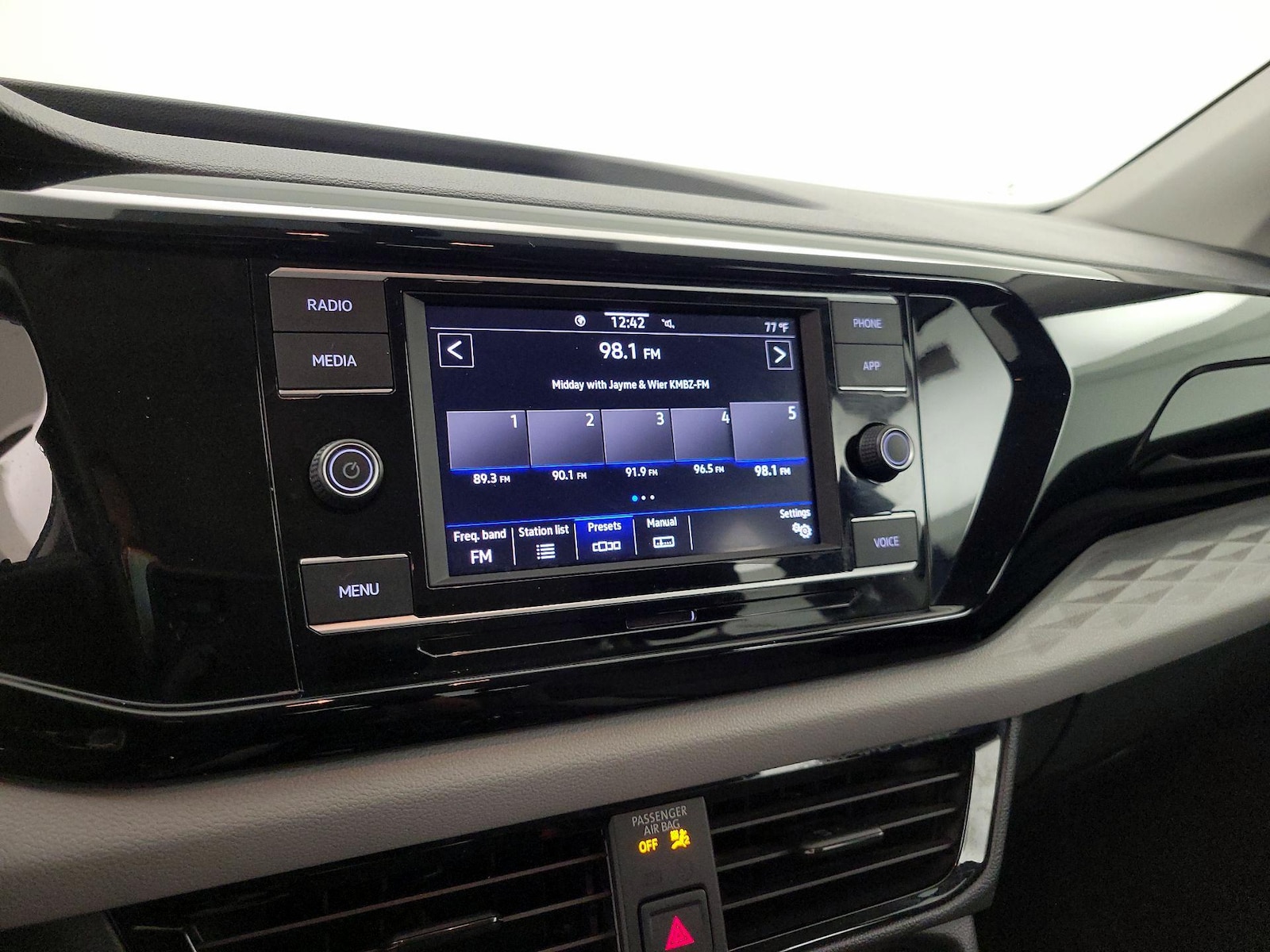 2023 Volkswagen Taos S - Photo 16