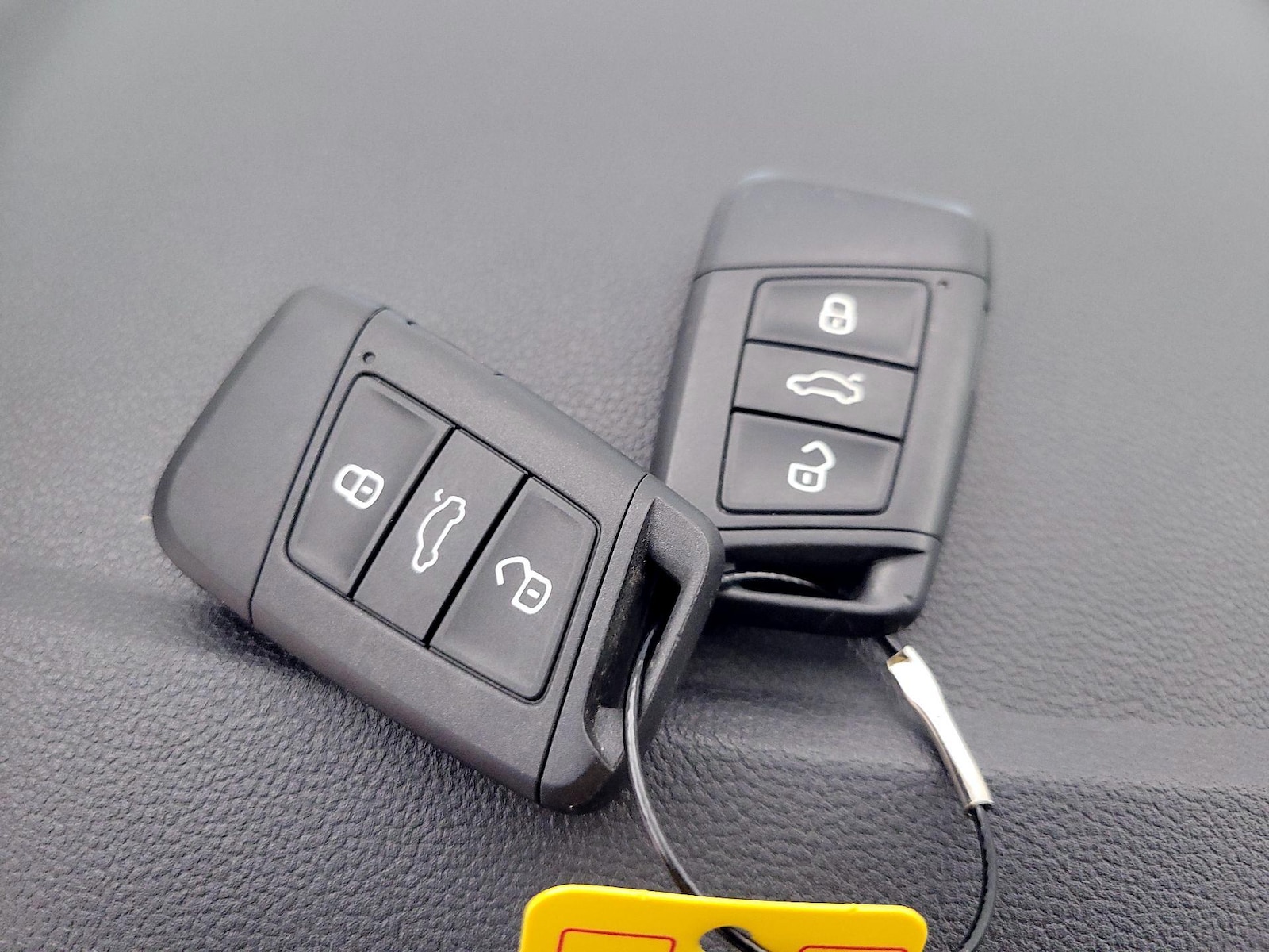 2023 Volkswagen Taos S - Photo 23