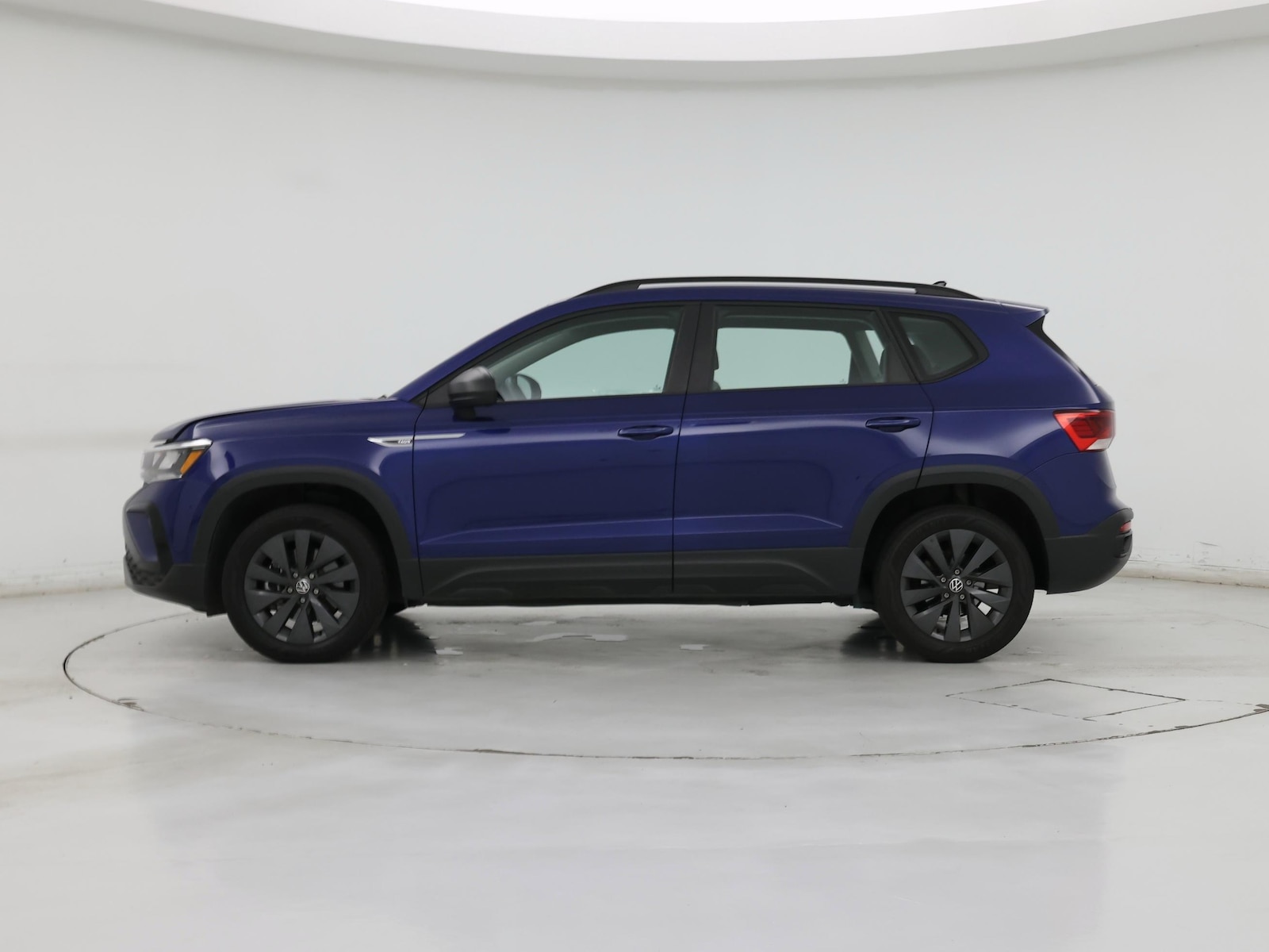 2023 Volkswagen Taos S - Photo 4