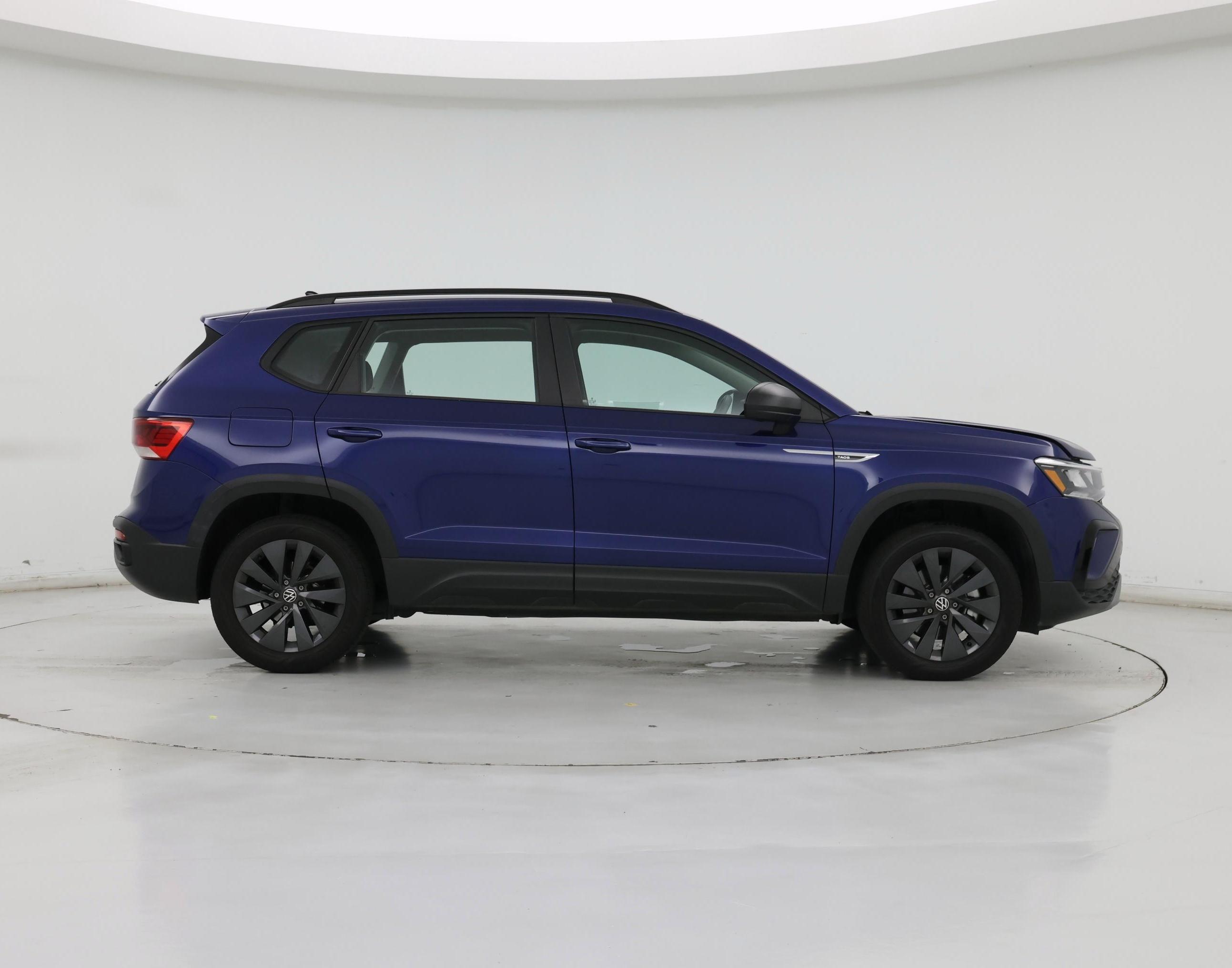 Thumbnail: 2023 Volkswagen Taos - 7