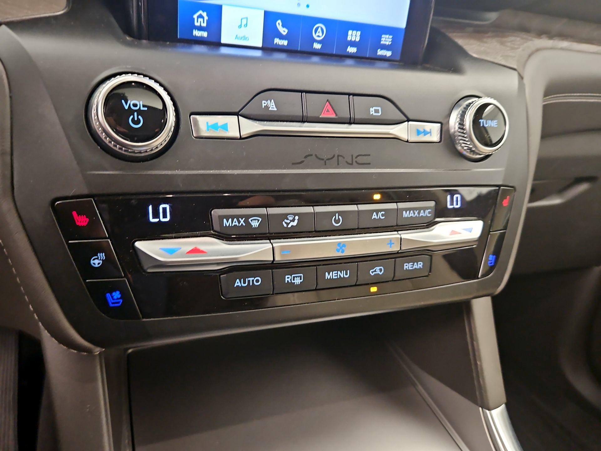 Thumbnail: 2020 Ford Explorer - 17