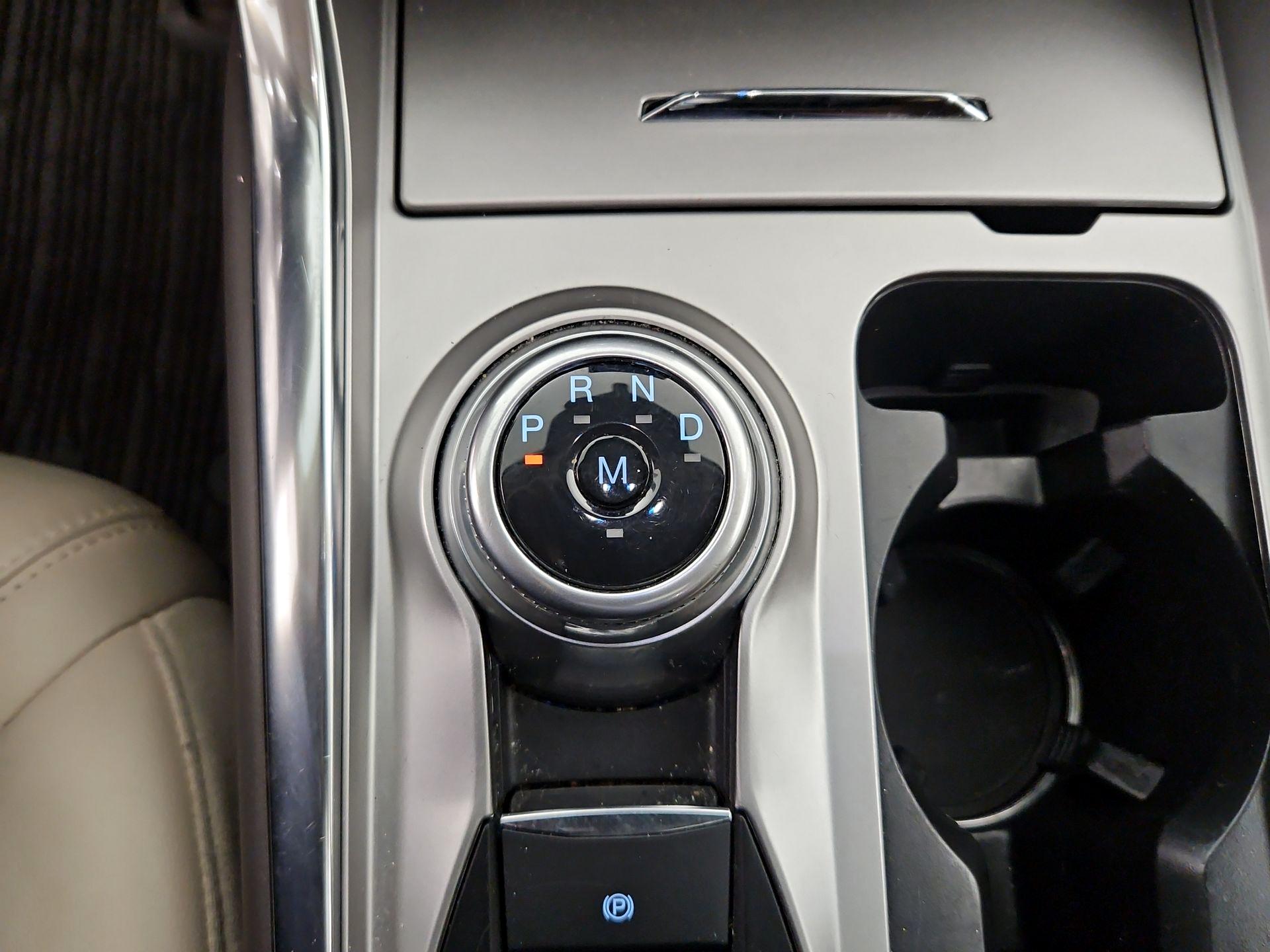 Thumbnail: 2020 Ford Explorer - 18