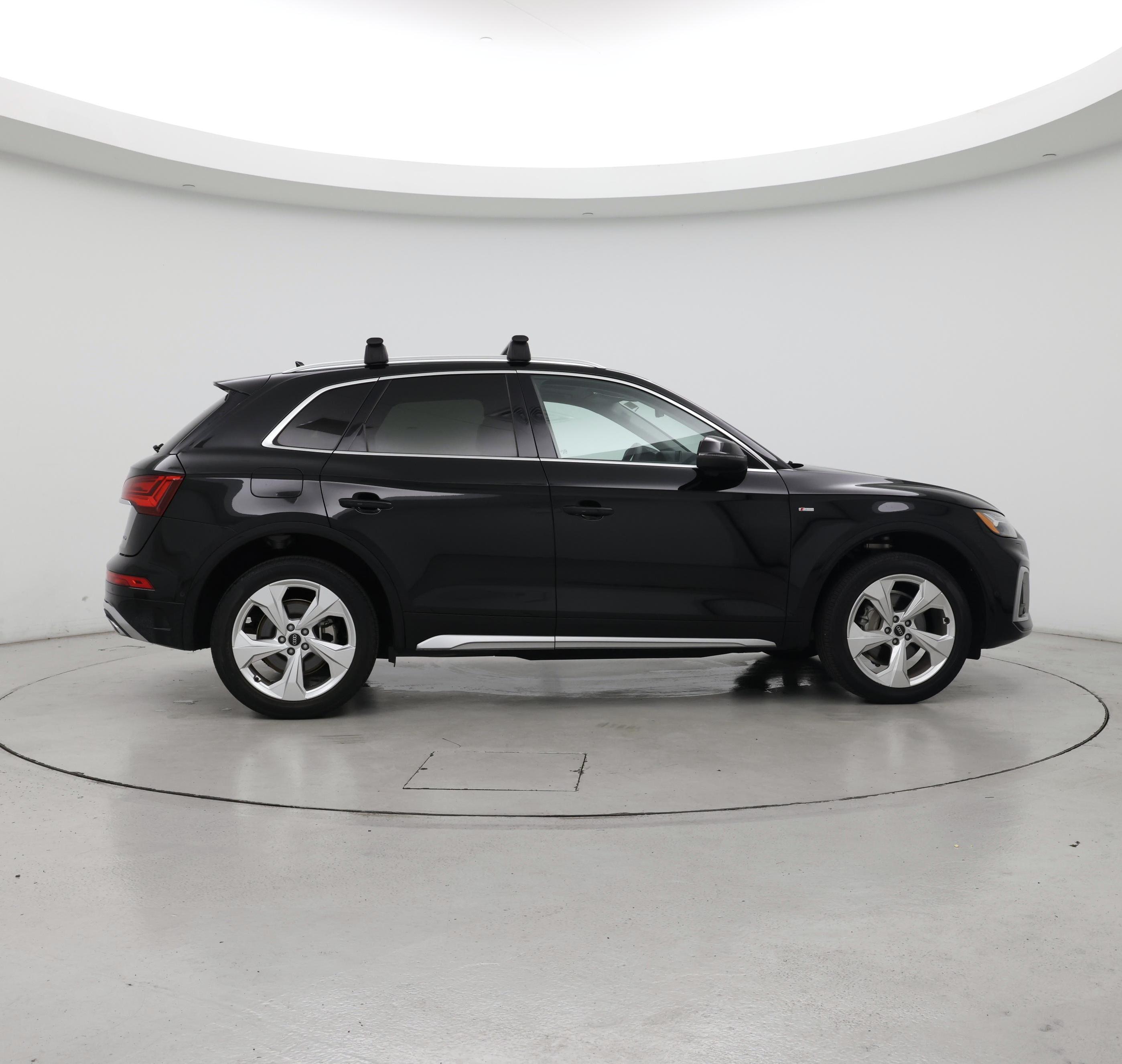 Thumbnail: 2022 Audi Q5 - 7