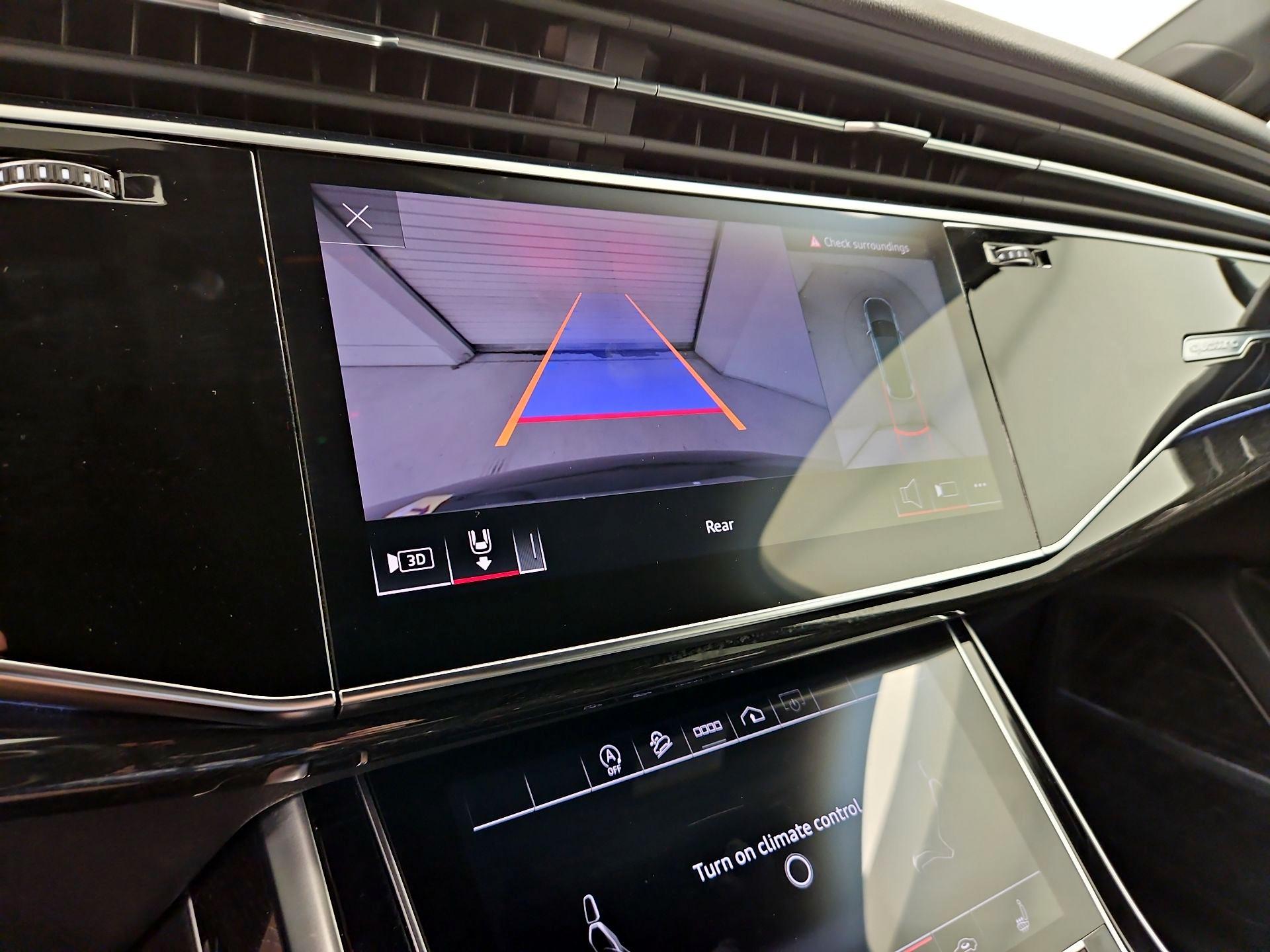 Thumbnail: 2022 Audi Q7 - 15