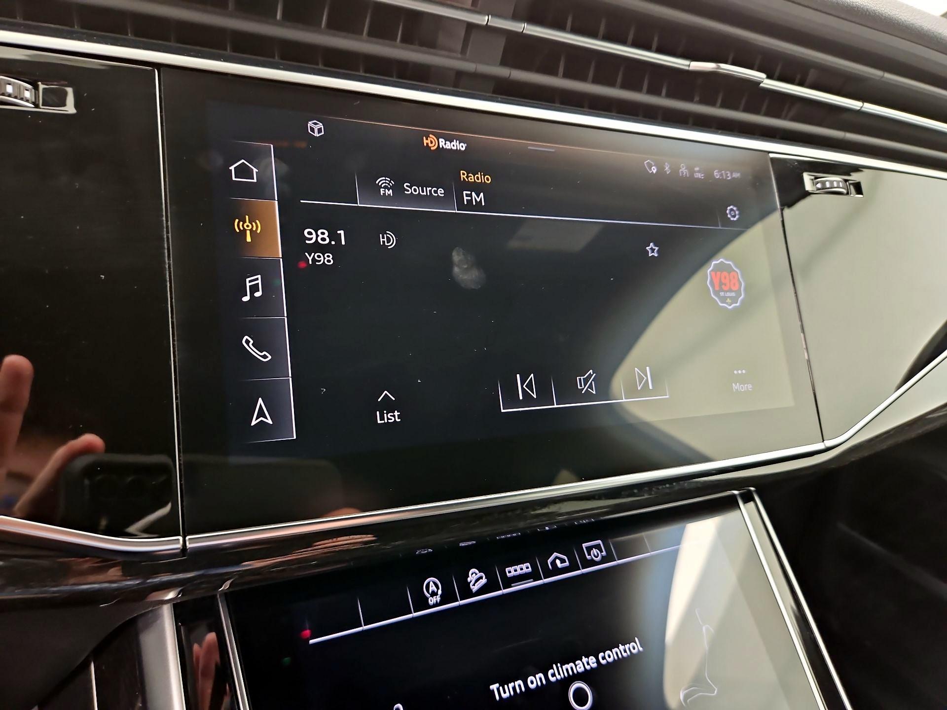 Thumbnail: 2022 Audi Q7 - 16