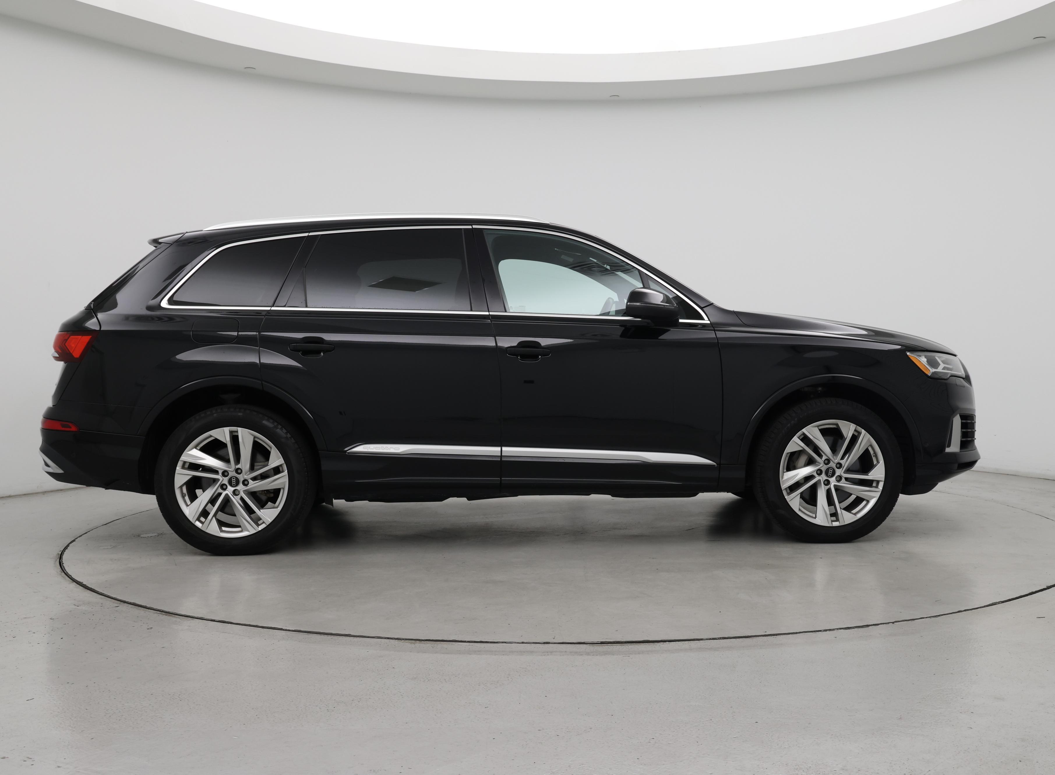 Thumbnail: 2022 Audi Q7 - 7