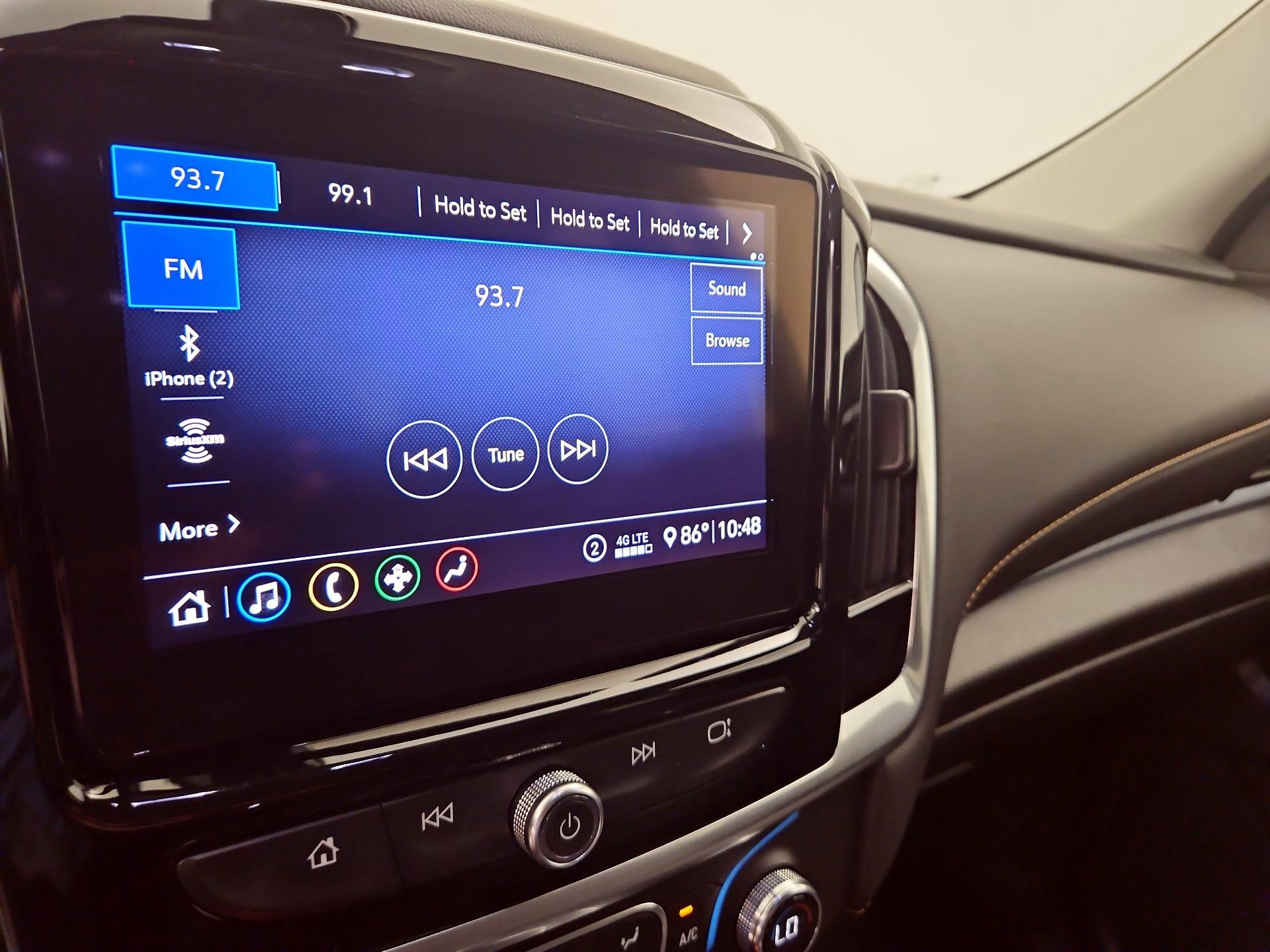 Thumbnail: 2020 Chevrolet Traverse - 15
