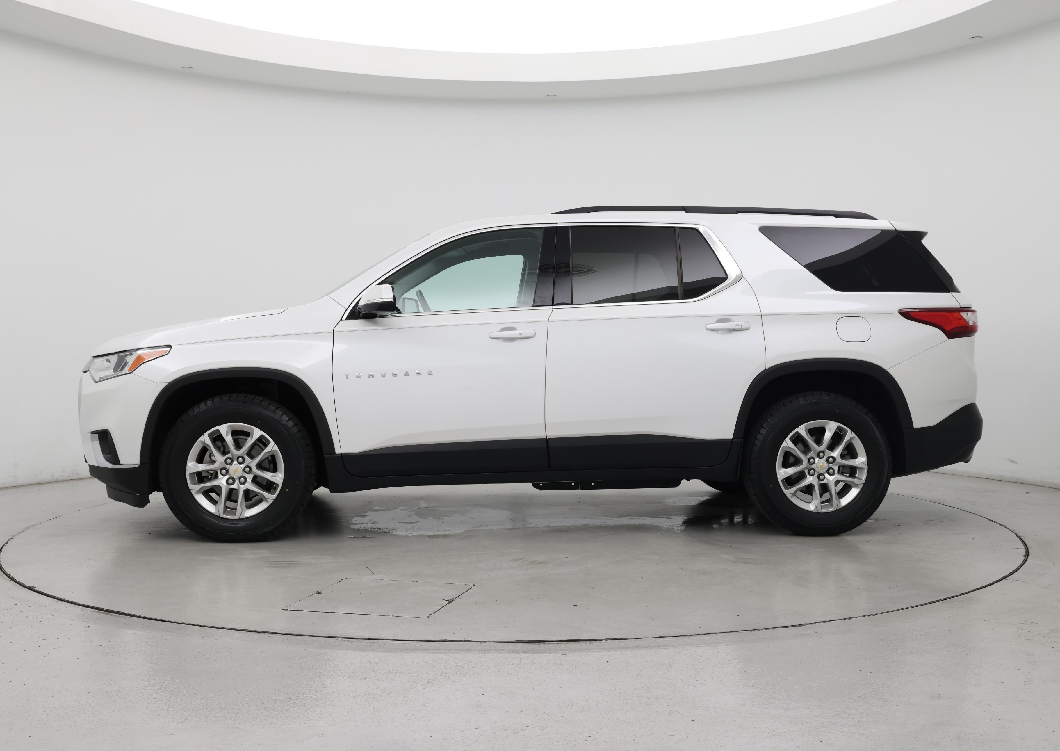 Thumbnail: 2020 Chevrolet Traverse - 3