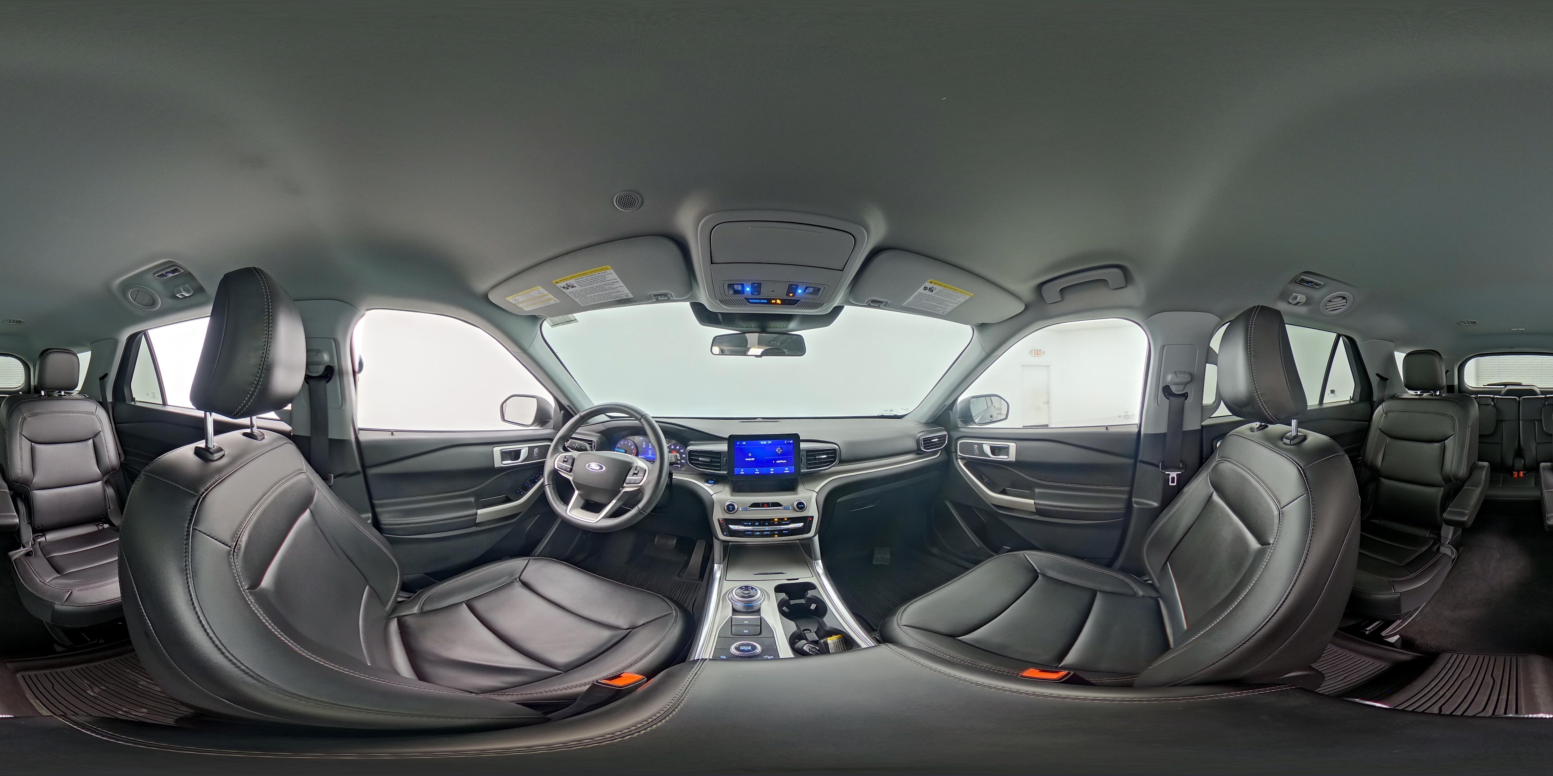 2022 Ford Explorer XLT - Photo 16