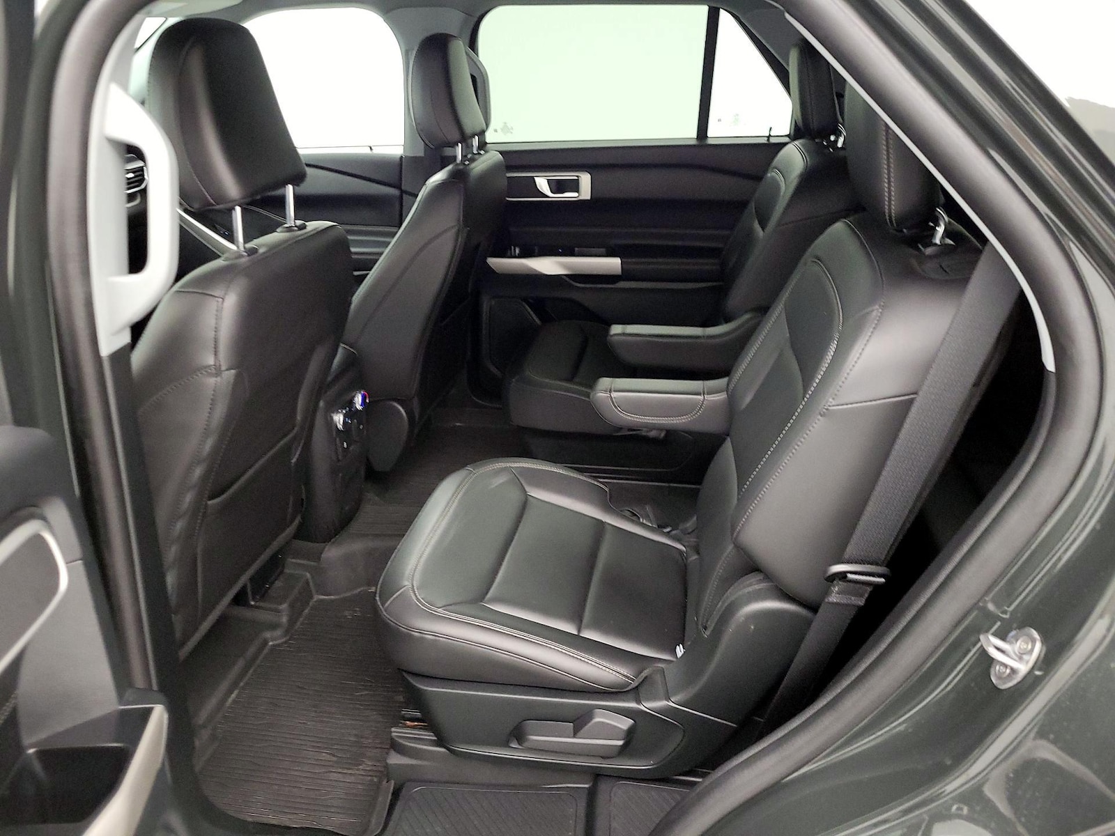 2022 Ford Explorer XLT - Photo 11