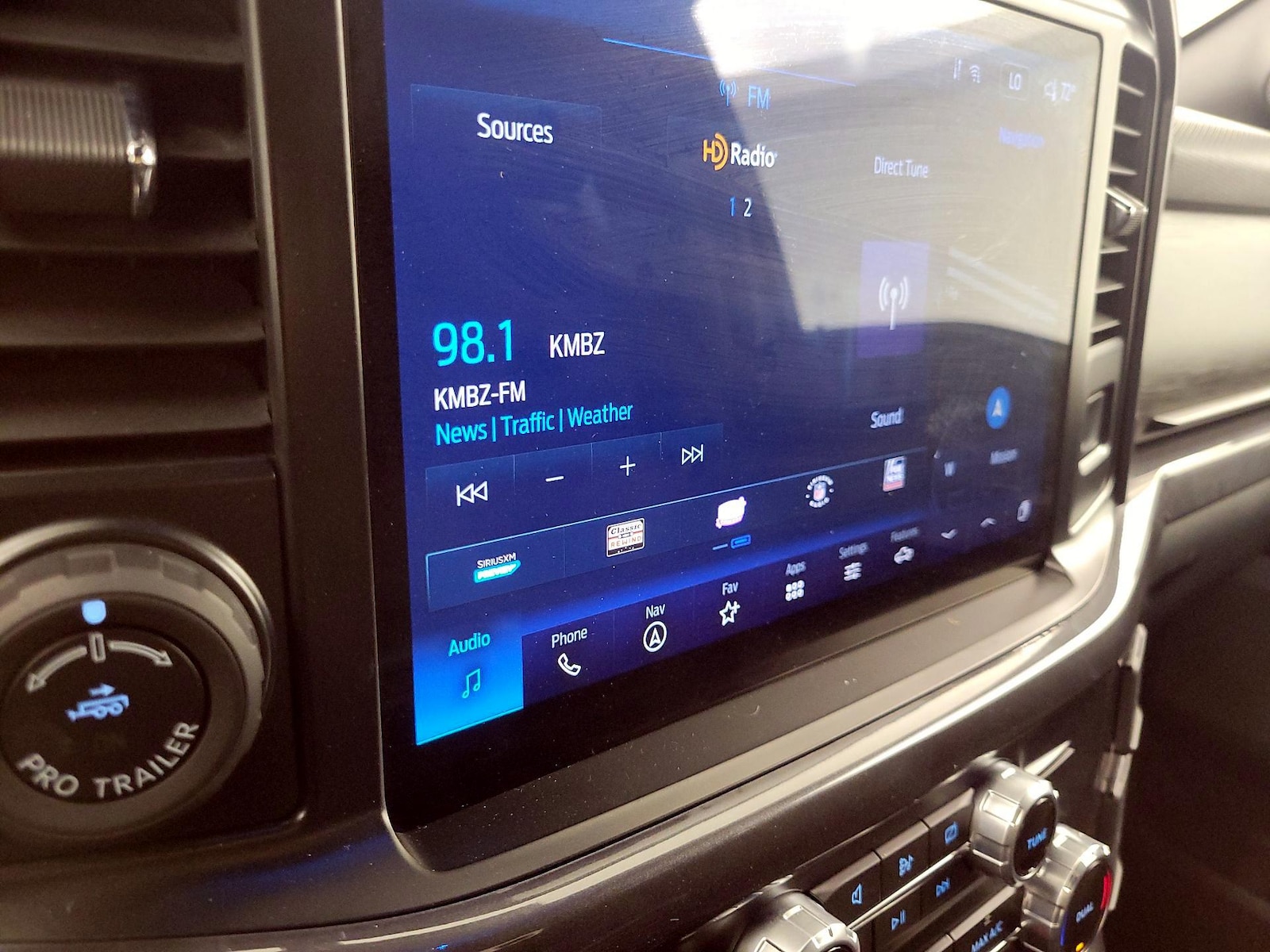 2023 Ford F-150 XLT - Photo 17