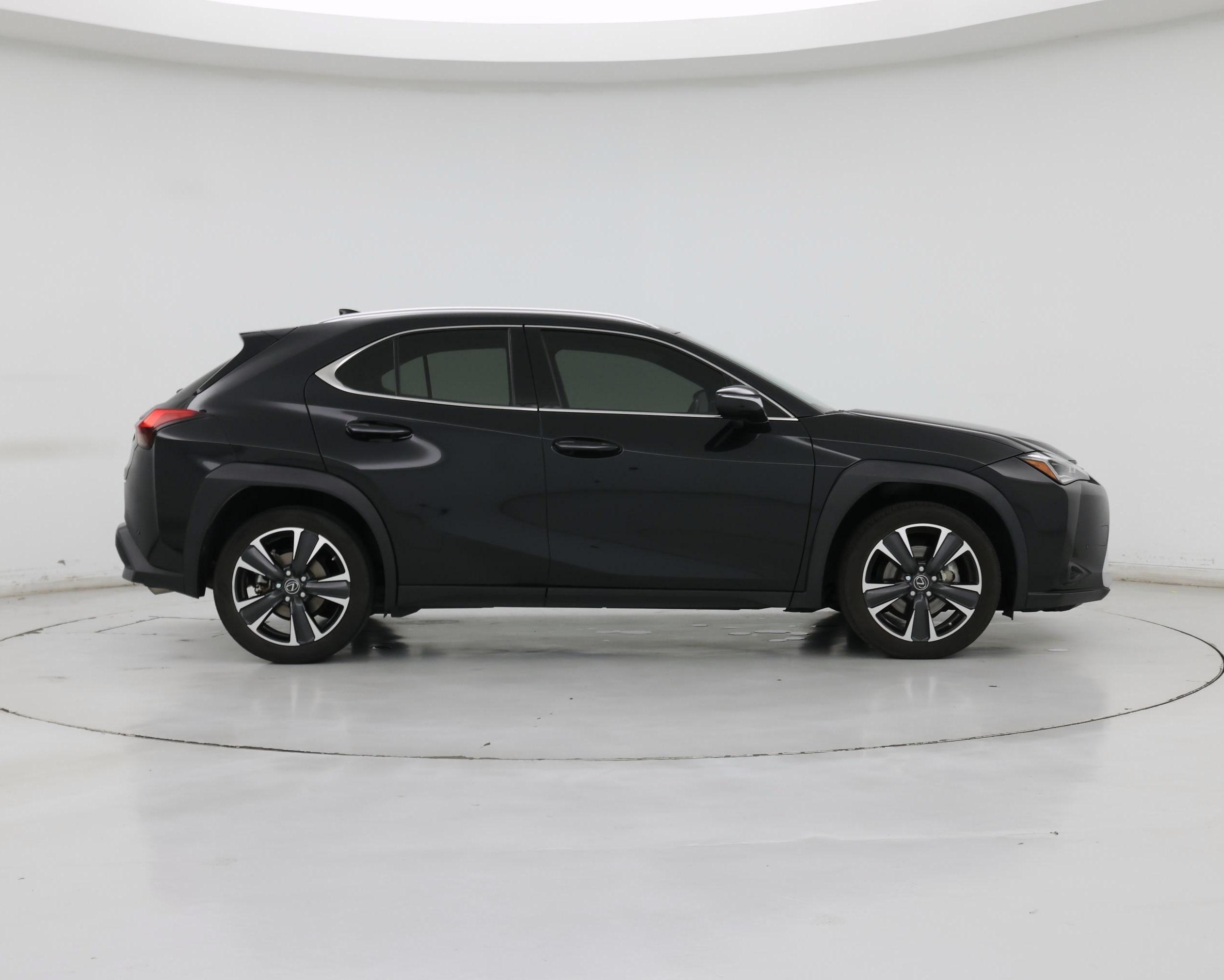 Thumbnail: 2021 Lexus UX - 7