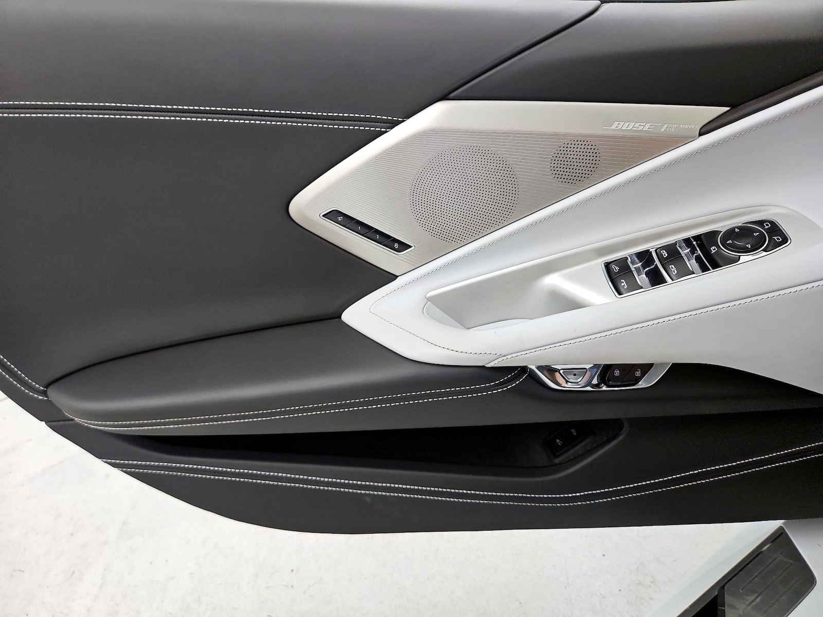 2024 Chevrolet Corvette 3LT - Photo 13