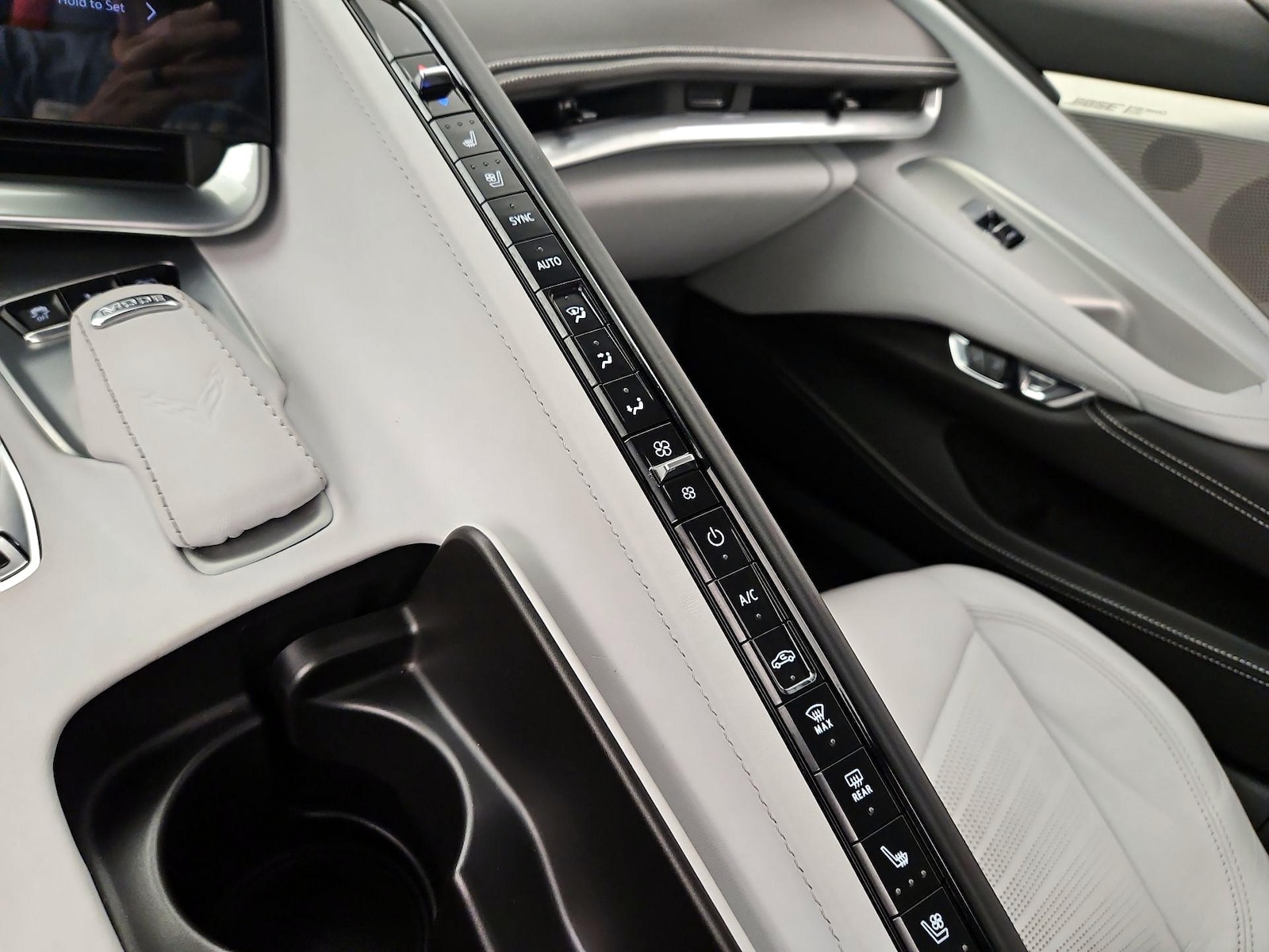 2024 Chevrolet Corvette 3LT - Photo 17