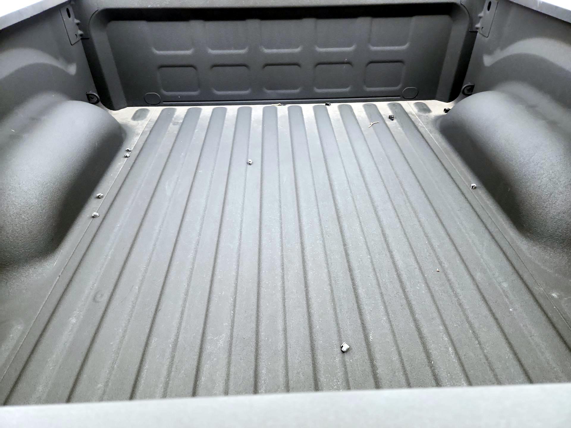 Thumbnail: 2020 RAM 1500 Classic - 20