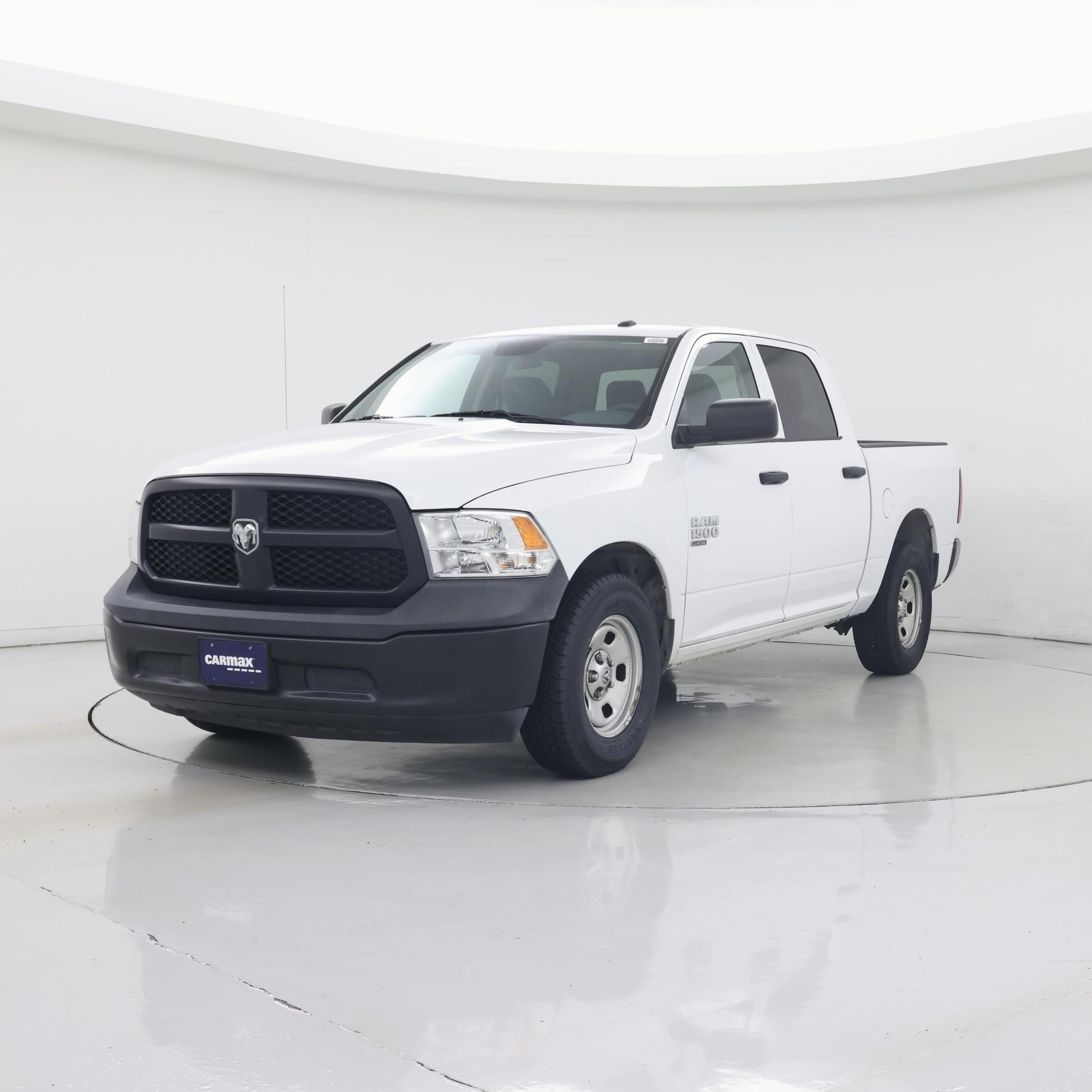 Thumbnail: 2020 RAM 1500 Classic - 4