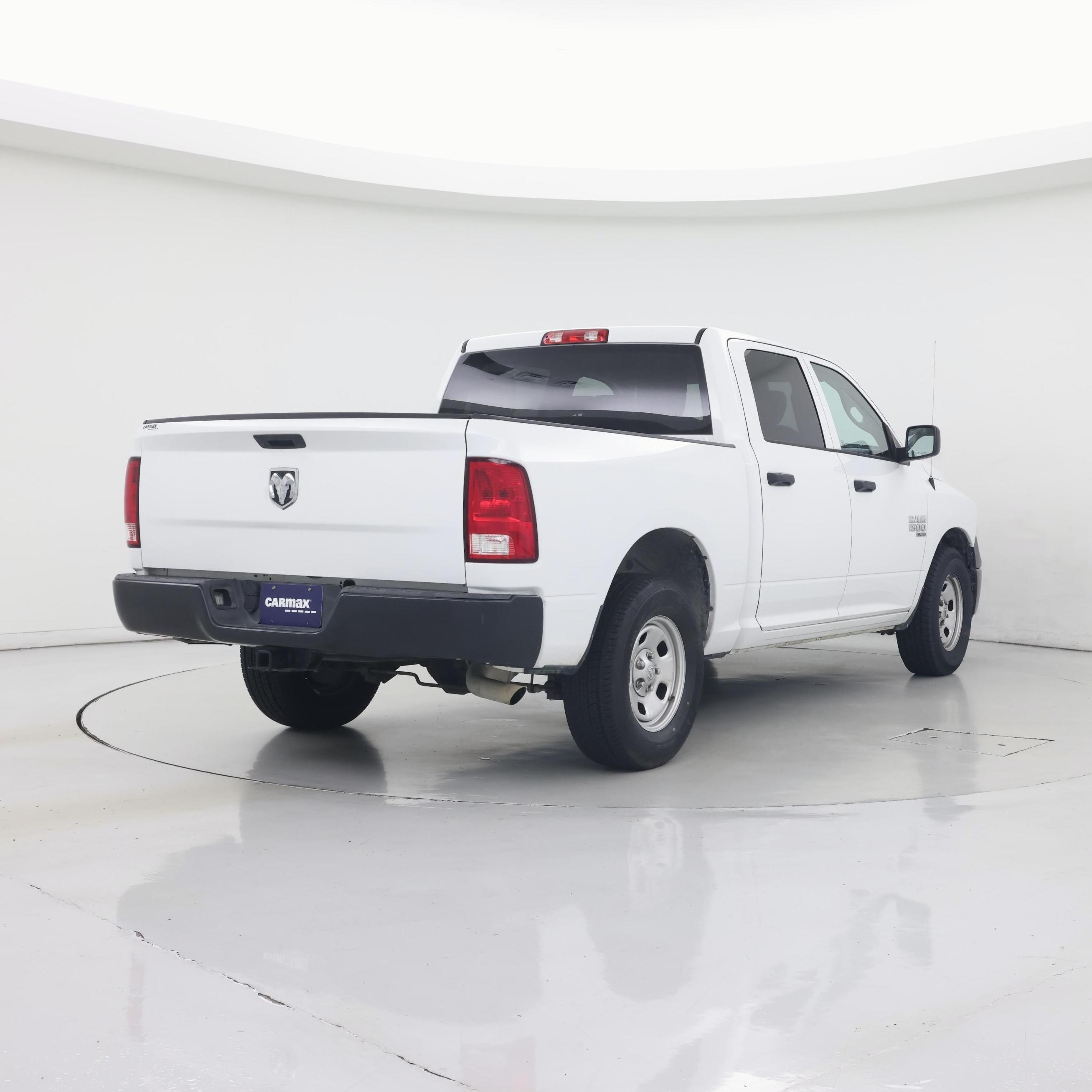 Thumbnail: 2020 RAM 1500 Classic - 8
