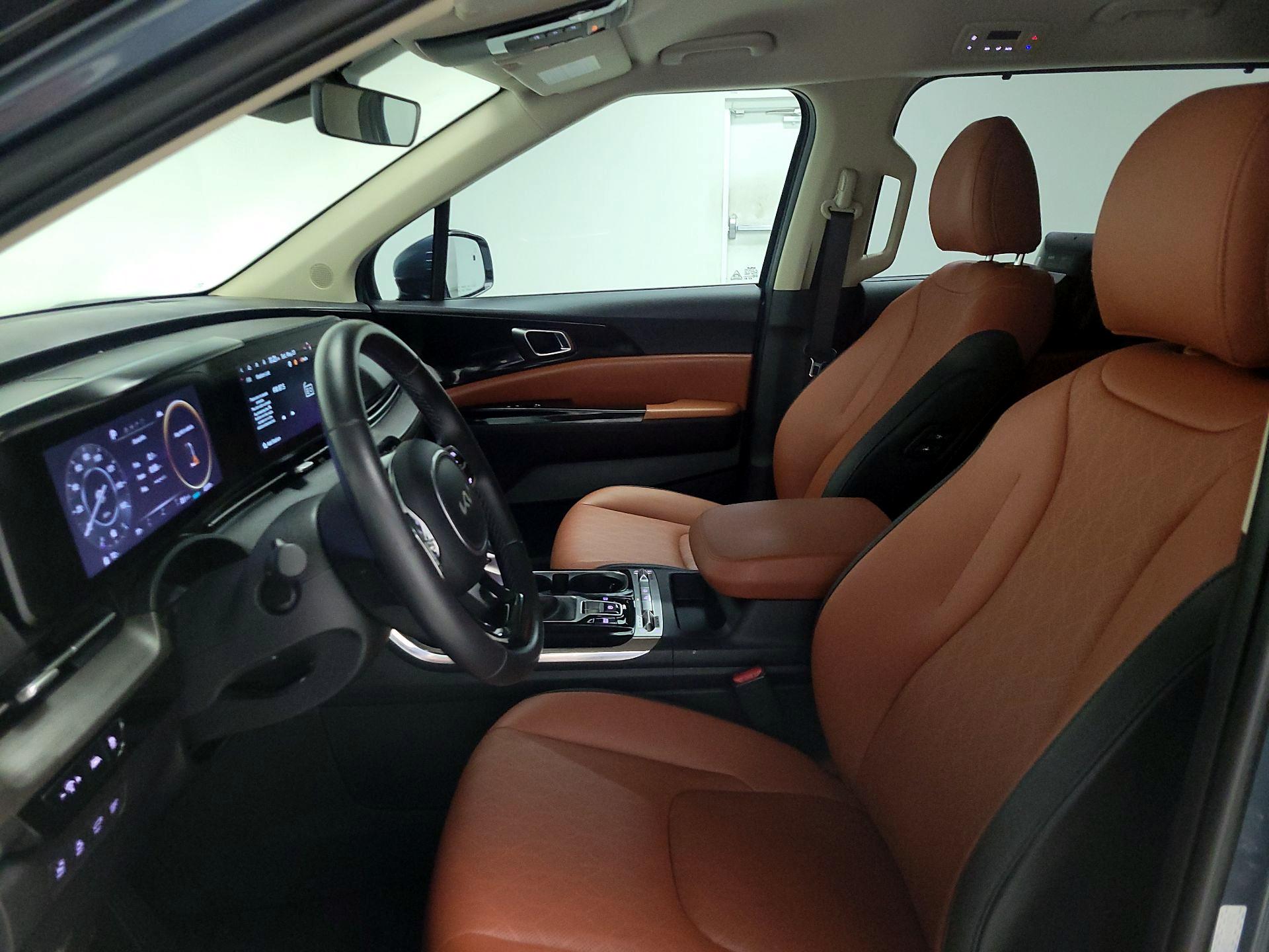 Thumbnail: 2024 Kia Carnival - 11