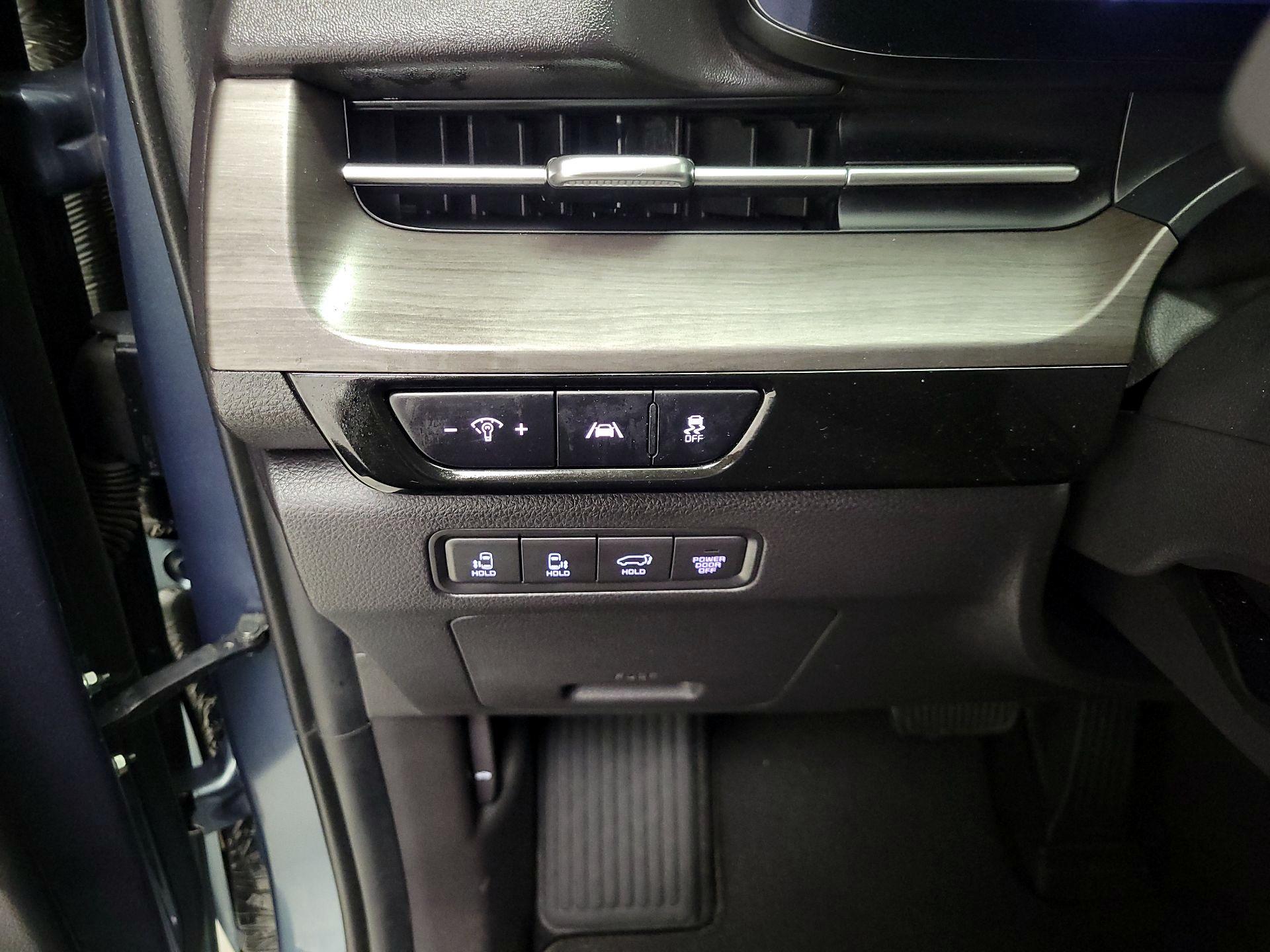 Thumbnail: 2024 Kia Carnival - 13