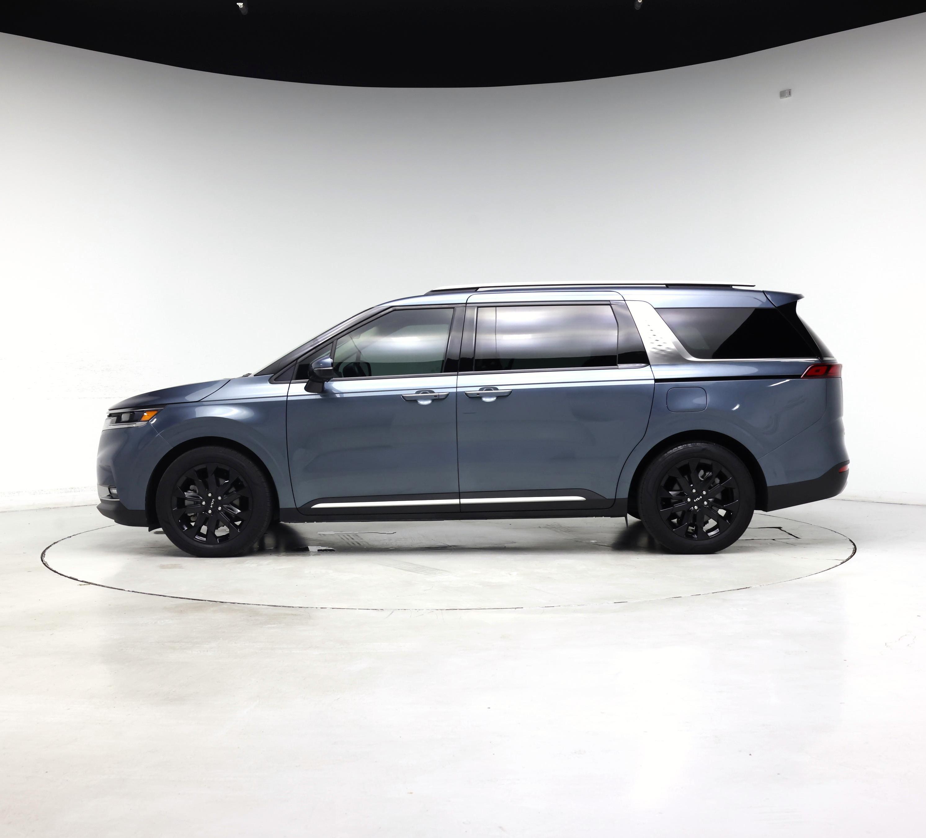 Thumbnail: 2024 Kia Carnival - 3