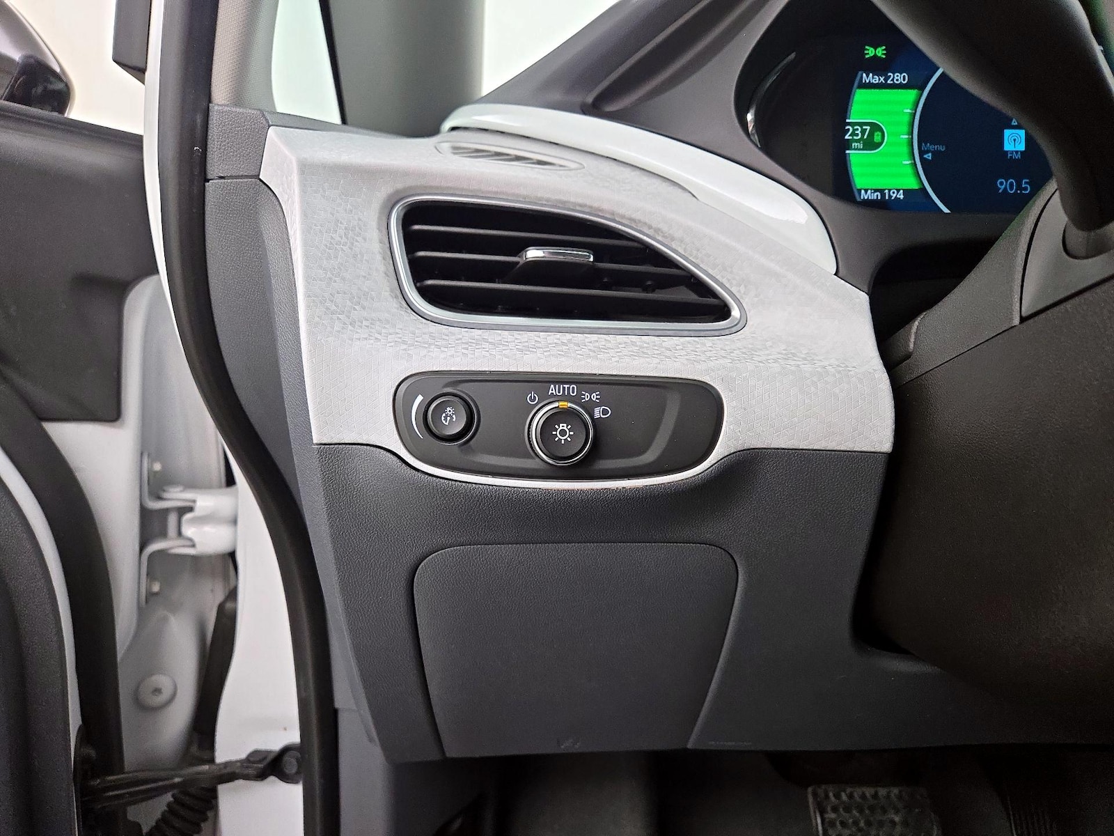2021 Chevrolet Bolt EV LT - Photo 14