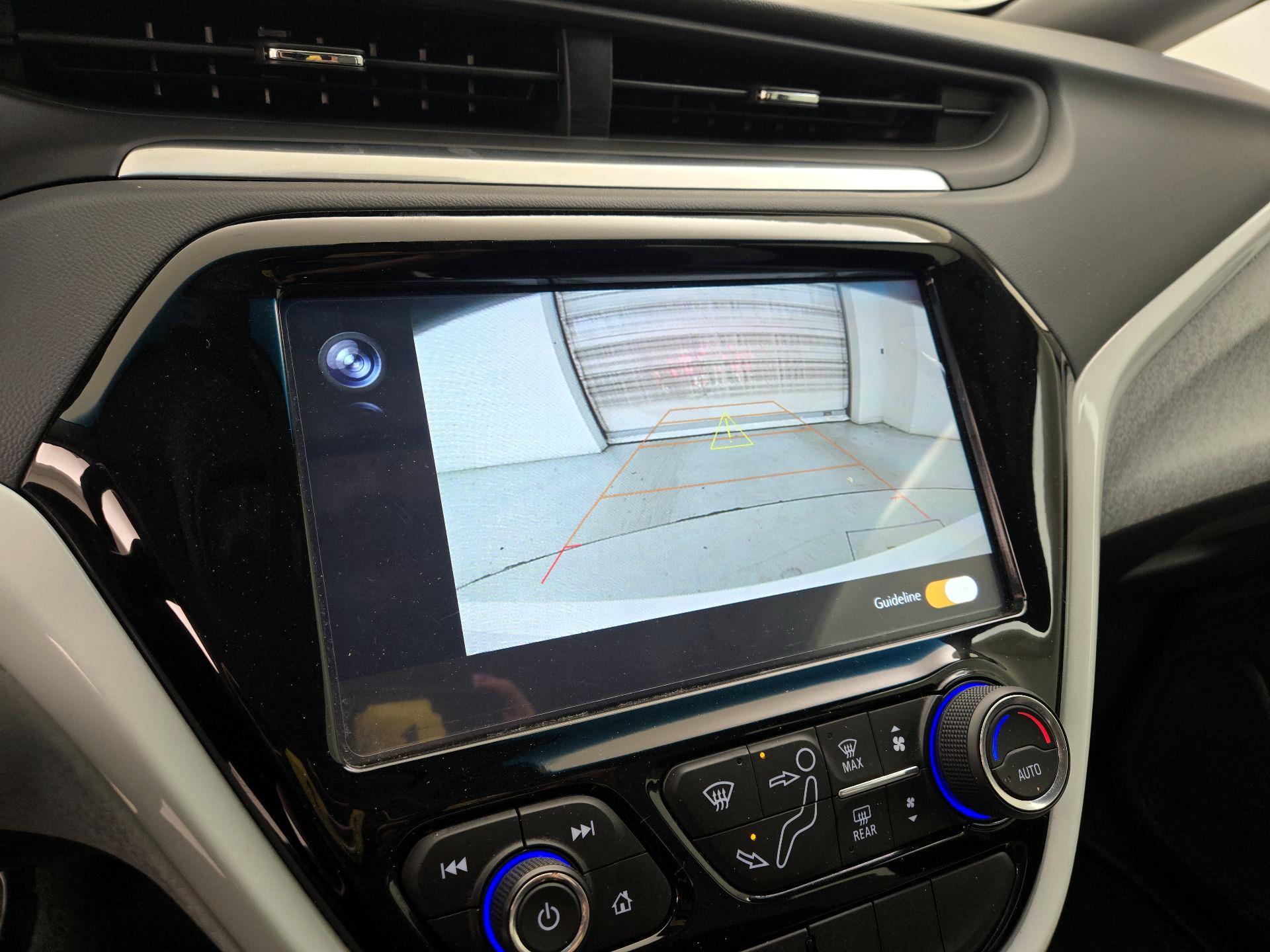 Thumbnail: 2021 Chevrolet Bolt EV - 14