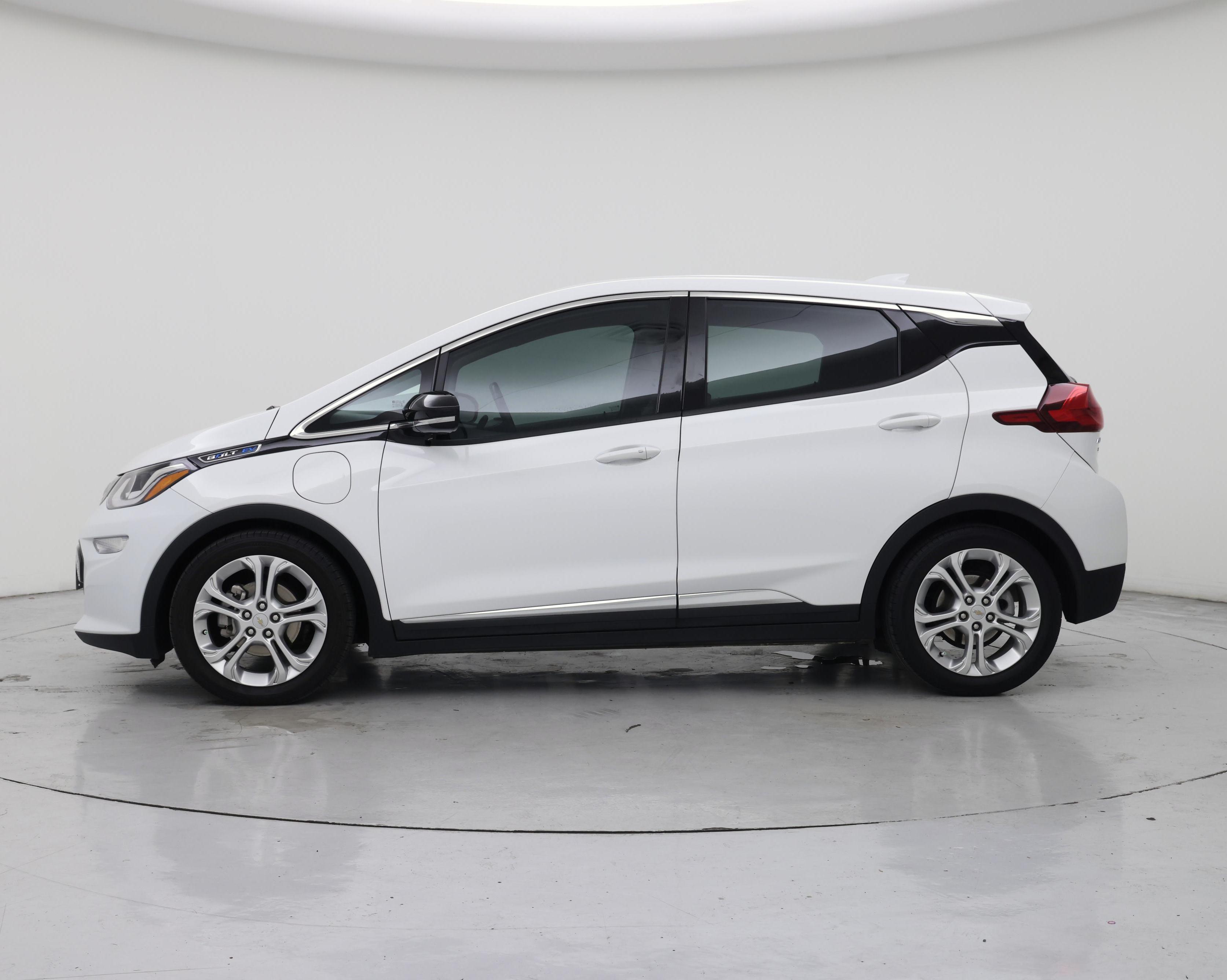 Thumbnail: 2021 Chevrolet Bolt EV - 3