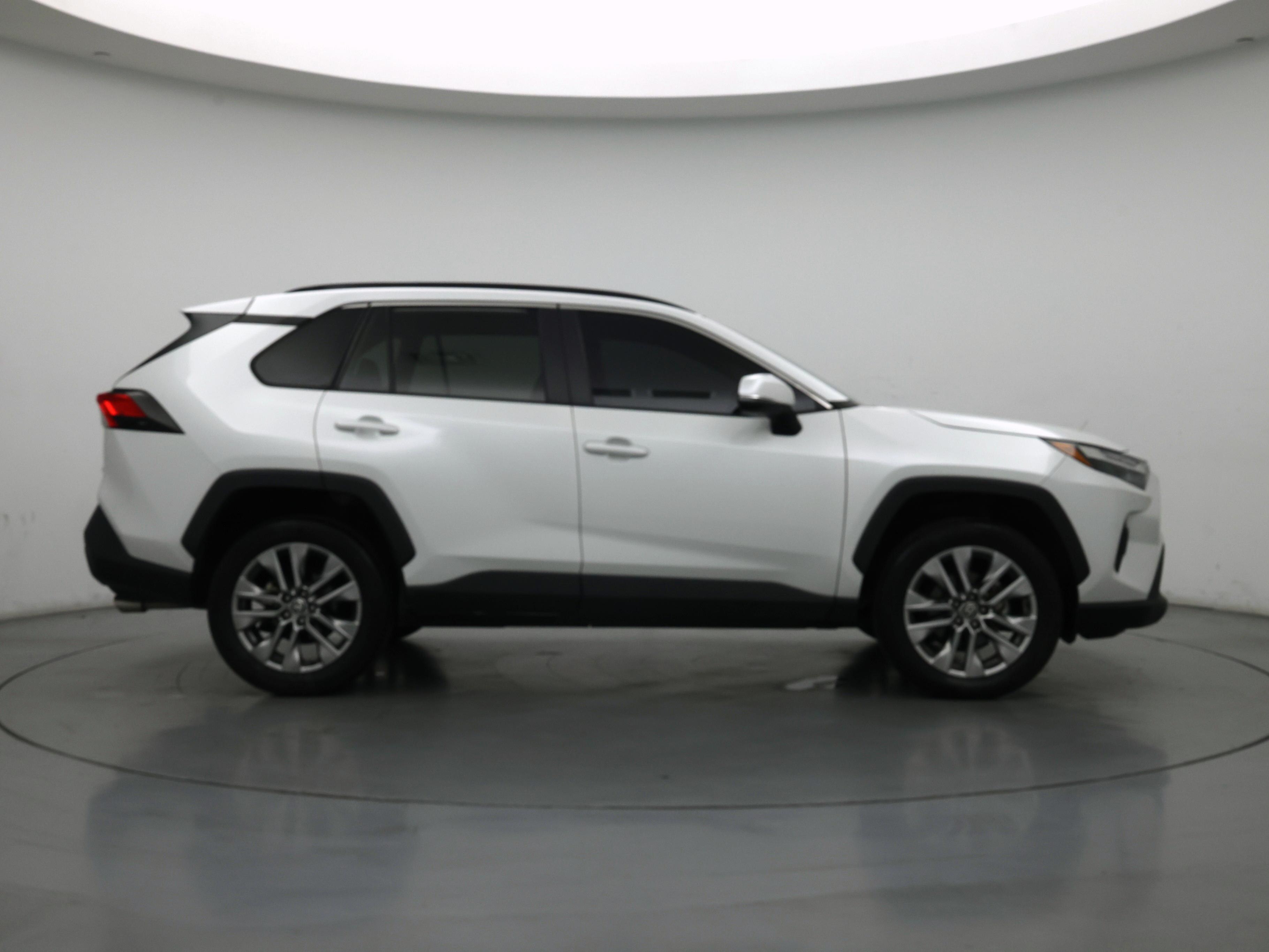 Thumbnail: 2024 Toyota RAV4 - 7