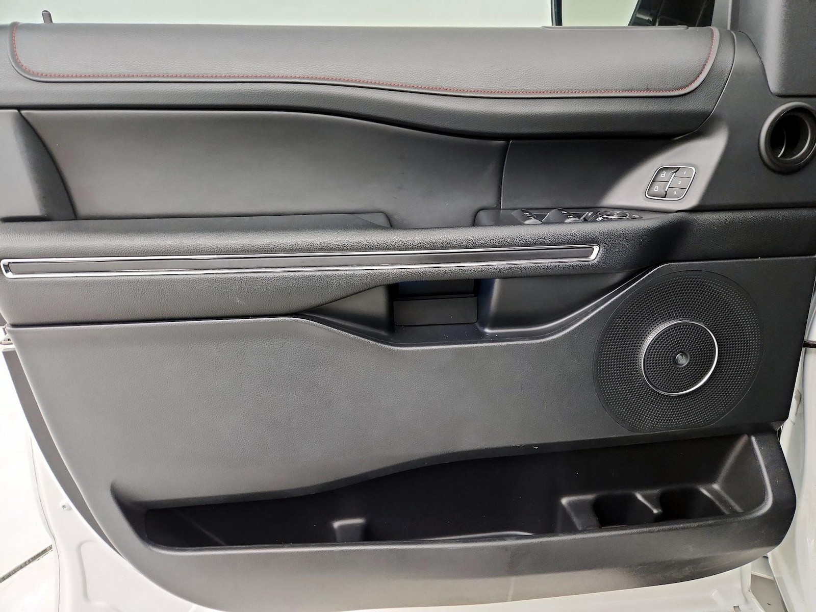2022 Ford Expedition Limited - Photo 13