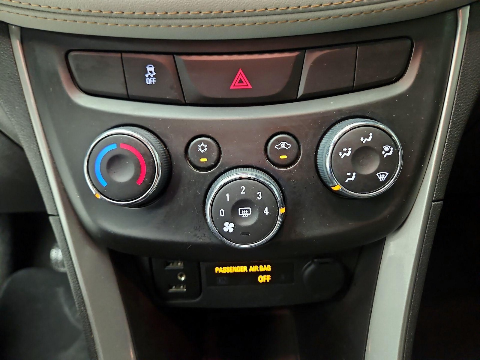 2022 Chevrolet Trax LT - Photo 17