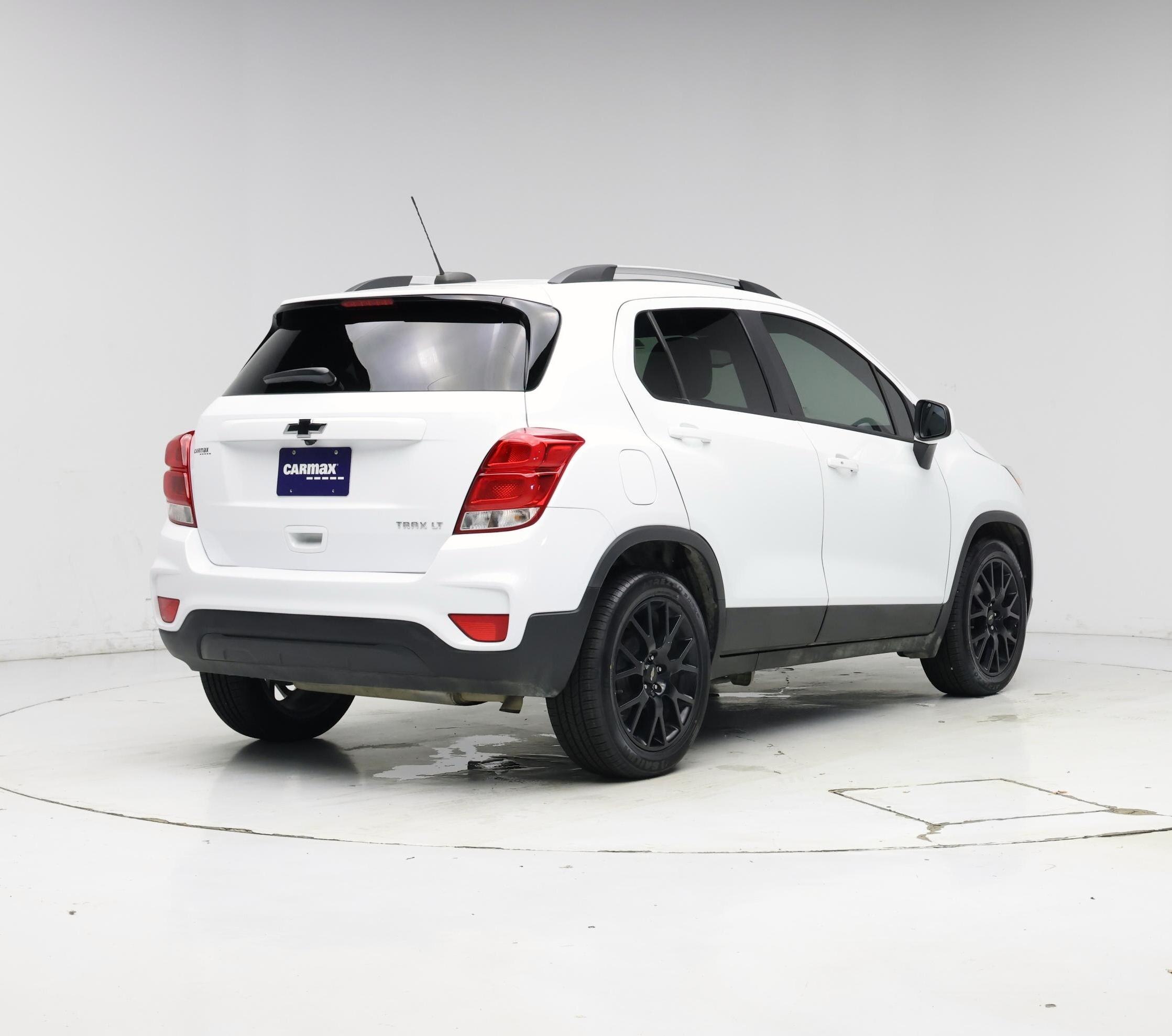 Thumbnail: 2022 Chevrolet Trax - 8