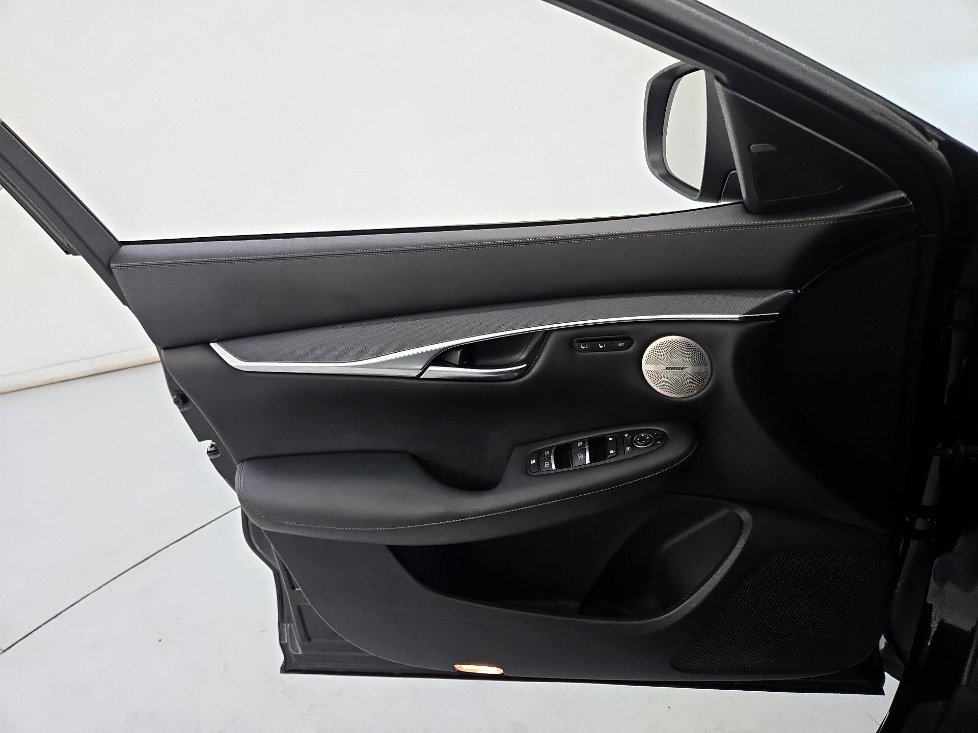 Thumbnail: 2023 INFINITI QX50 - 12