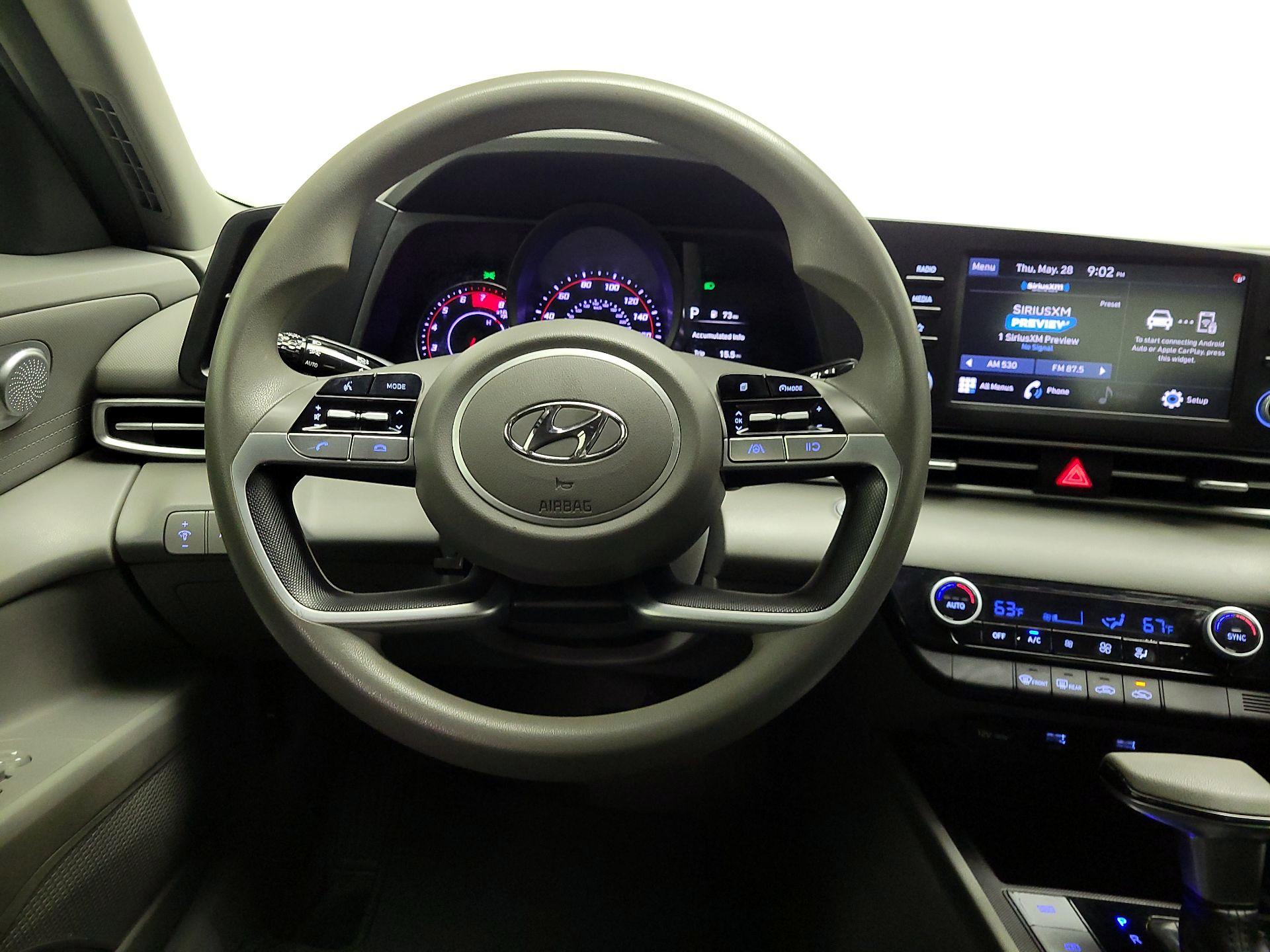 Thumbnail: 2023 Hyundai Elantra - 10