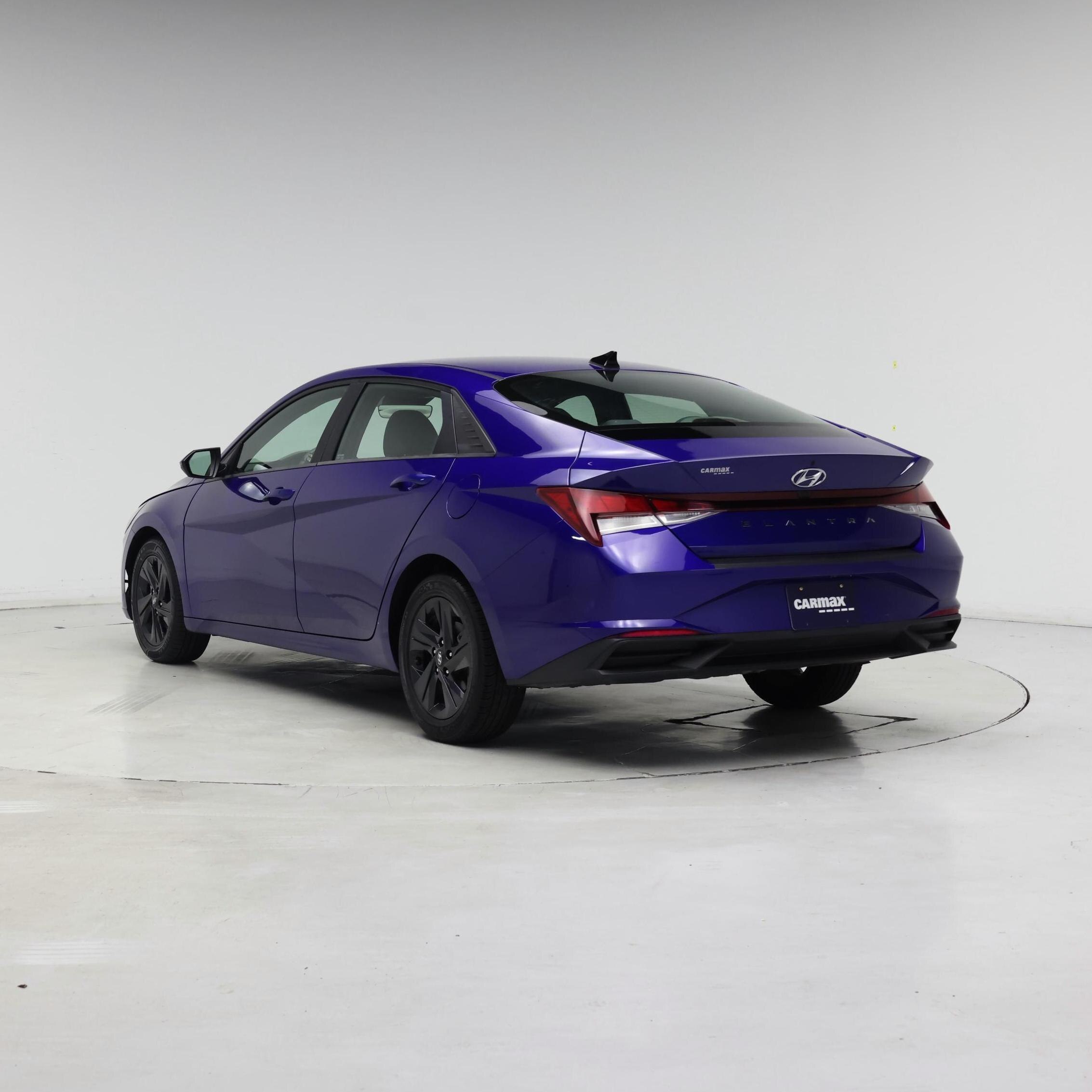 Thumbnail: 2023 Hyundai Elantra - 2