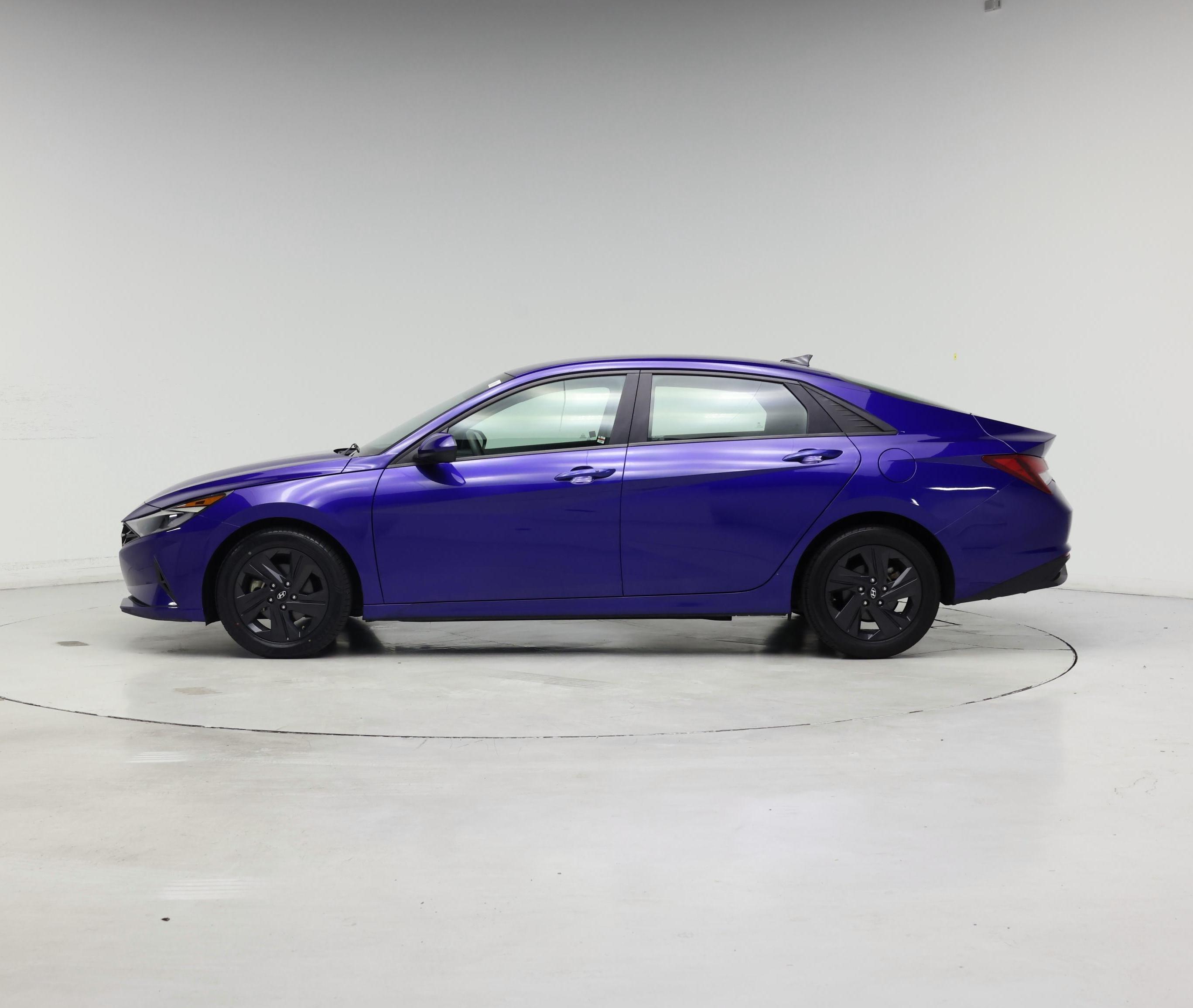 Thumbnail: 2023 Hyundai Elantra - 3