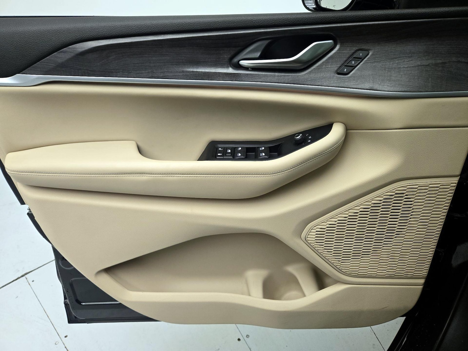 2023 Jeep Grand Cherokee Limited - Photo 13