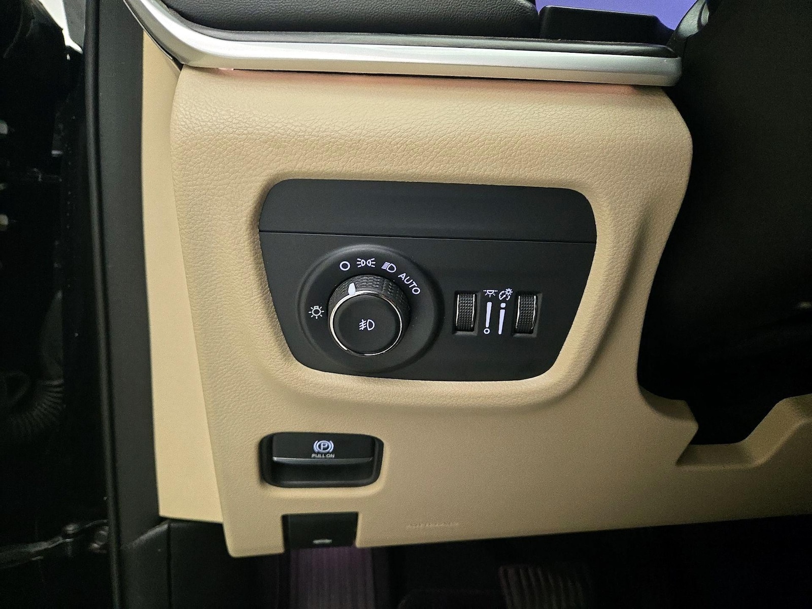 2023 Jeep Grand Cherokee Limited - Photo 14