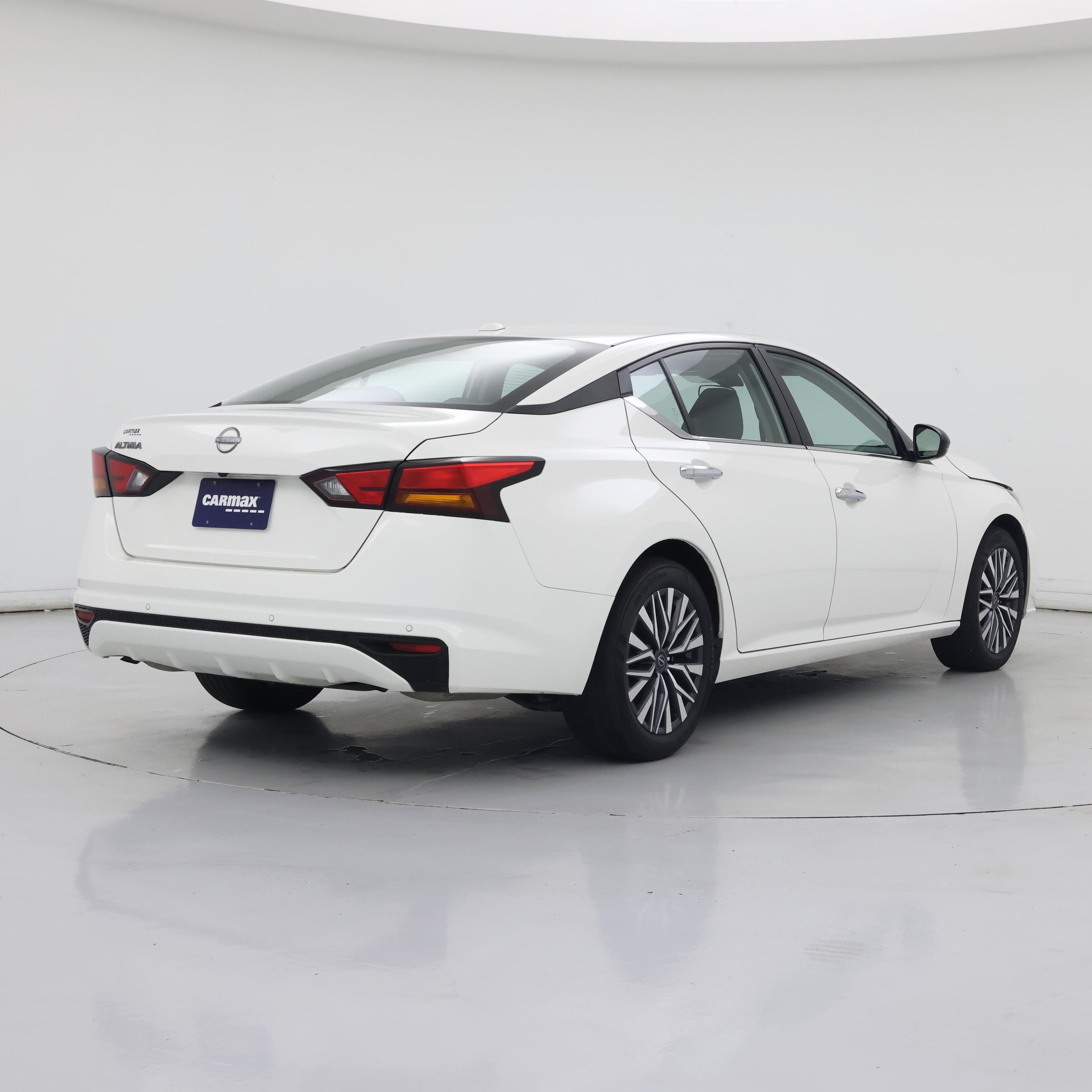 Thumbnail: 2025 Nissan Altima - 8