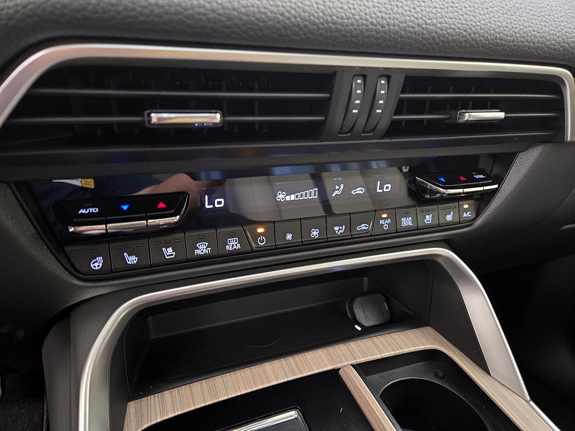 Thumbnail: 2026 Mazda CX-90 - 16
