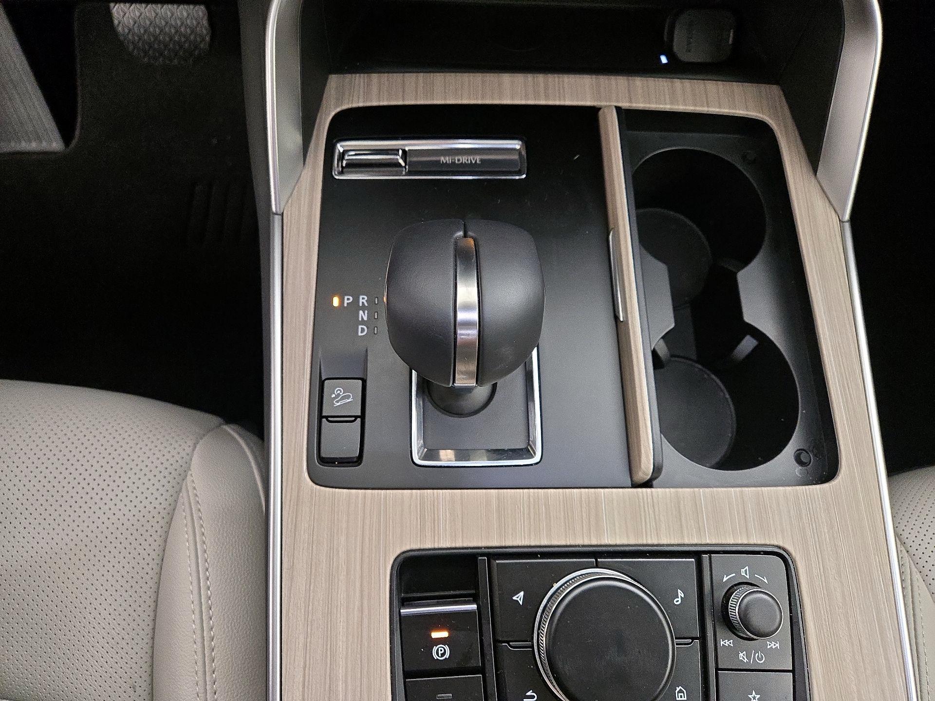 Thumbnail: 2026 Mazda CX-90 - 17