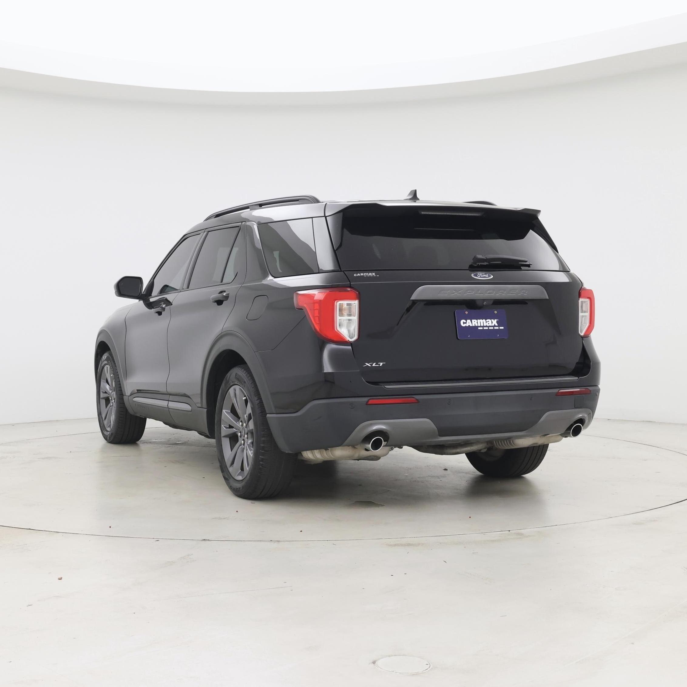 Thumbnail: 2022 Ford Explorer - 2