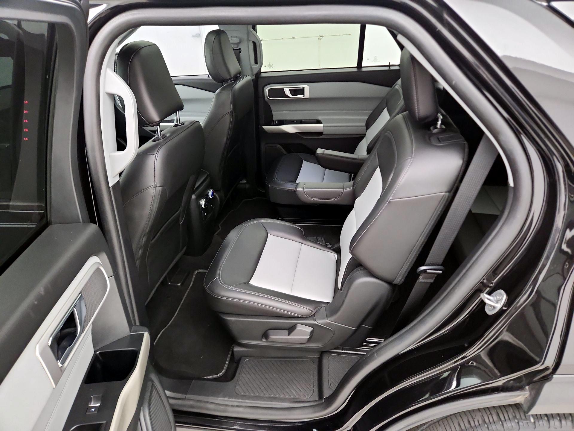 Thumbnail: 2022 Ford Explorer - 20